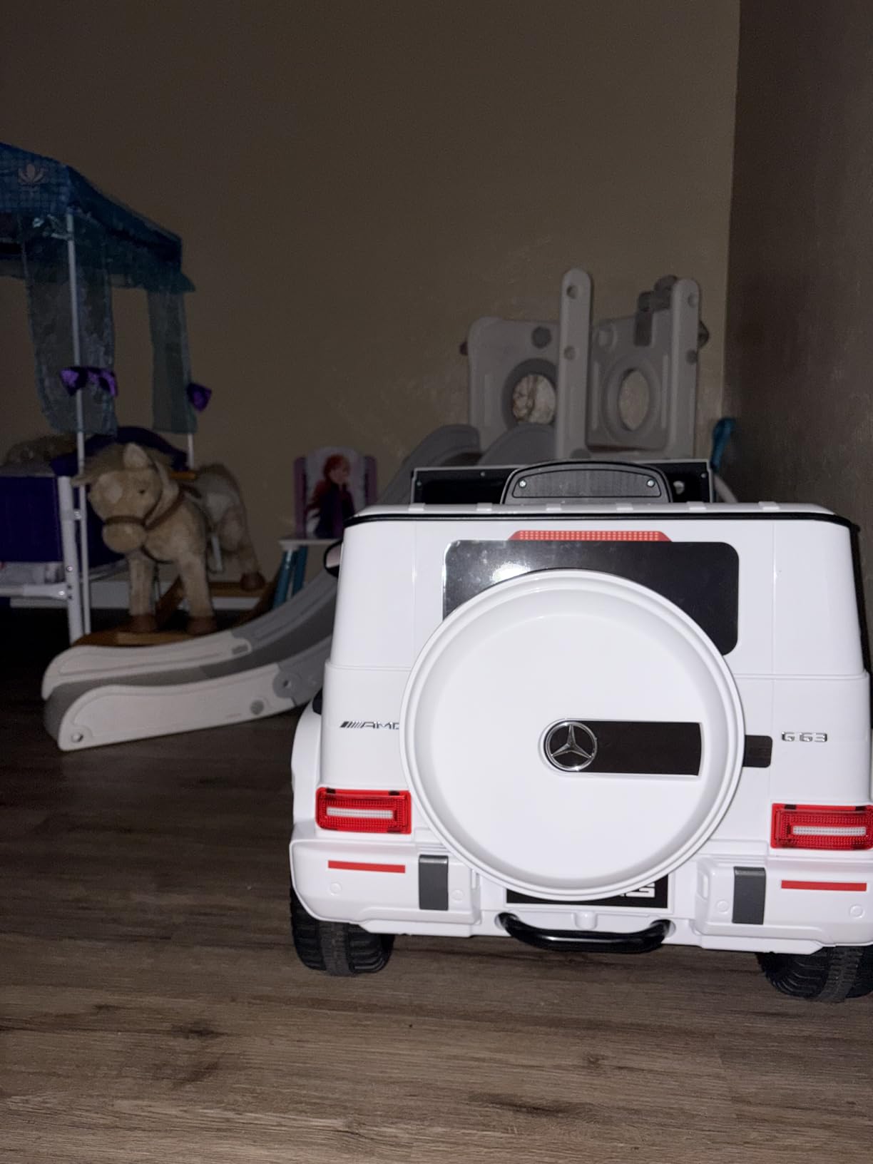 ANPABO 12V 7AH Licensed Mercedes-Benz G63 Electric Car for Kids, White | Parent remote control ride on car for toddlers with 3-speed, LED headlights, music & horn, soft start and low battery prompt customer photo 2