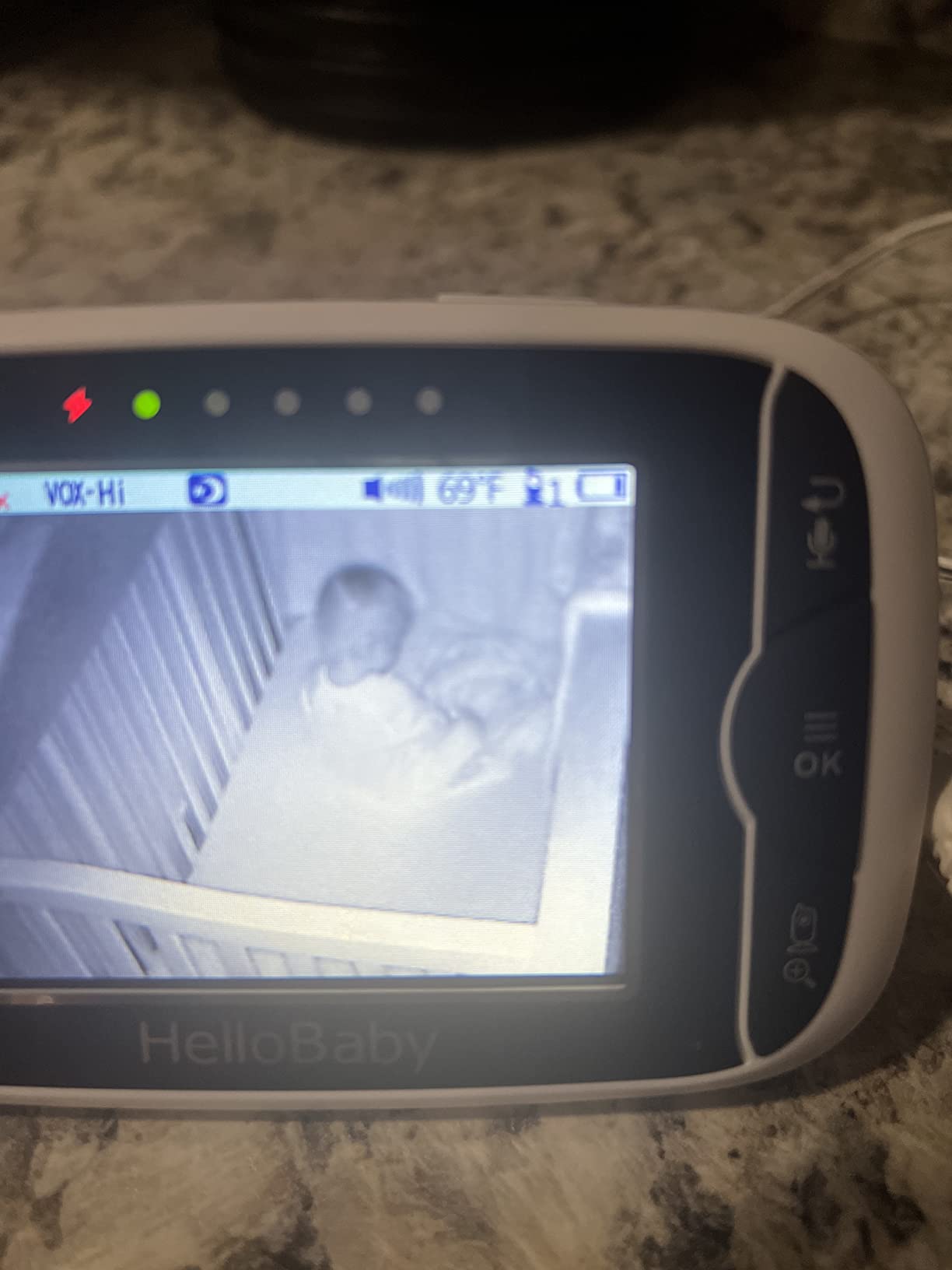 HelloBaby Video Baby Monitor with Camera and Audio, 3.2Inch LCD Display, Infrared Night Vision, Two-Way Audio and Room Temperature Monitoring,Lullaby,Sound Activated Screen customer photo 1