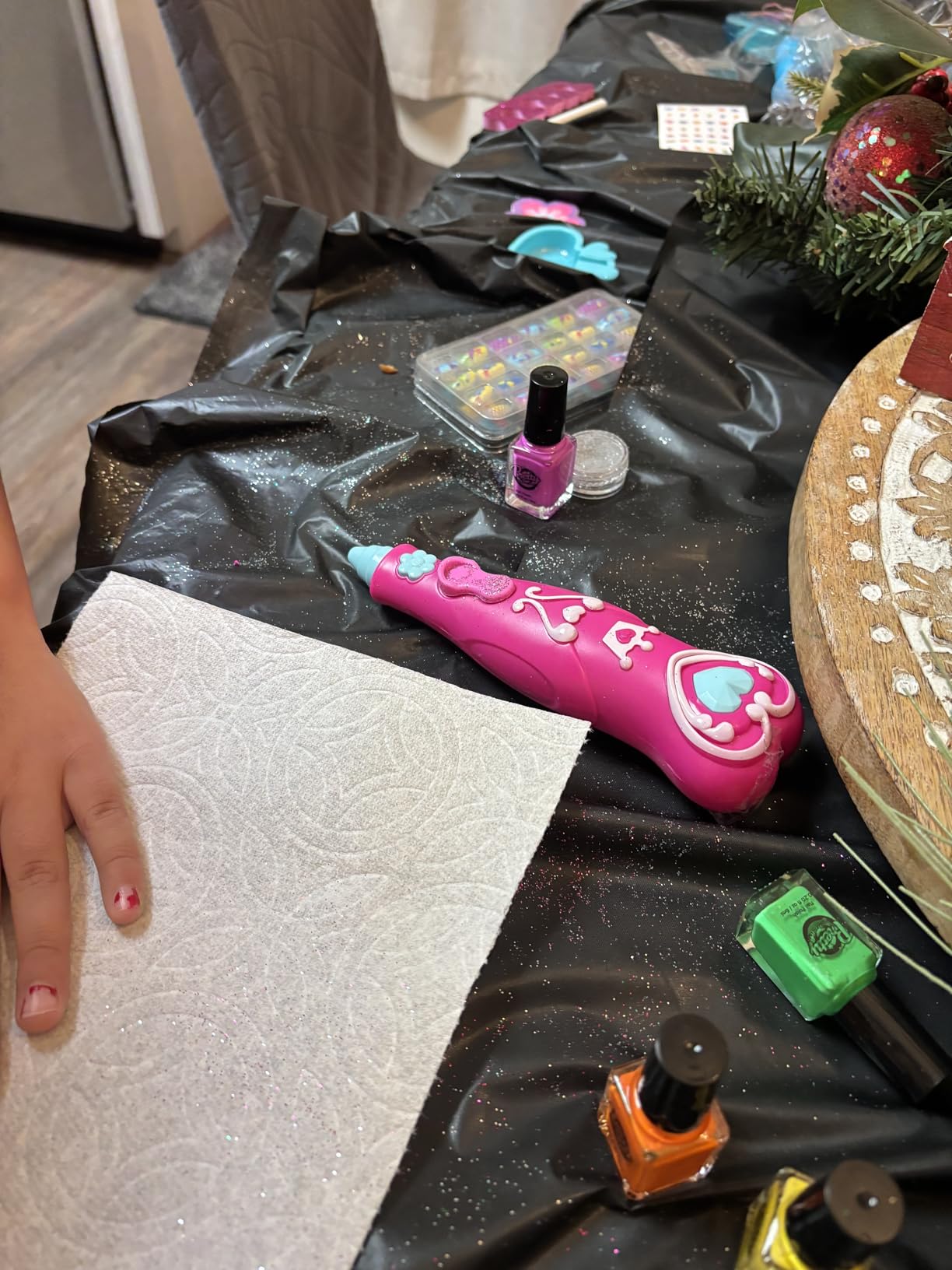 BATTOP Kids Nail Polish Set for Girls, Nail Art Kits with Nail Dryer & Glitter Pen, Quick Dry & Peel Off & Non-Toxic Nail Polish, Christmas Birthday Gifts for Girls Ages 6 7 8 9 10 11 12 customer photo 1