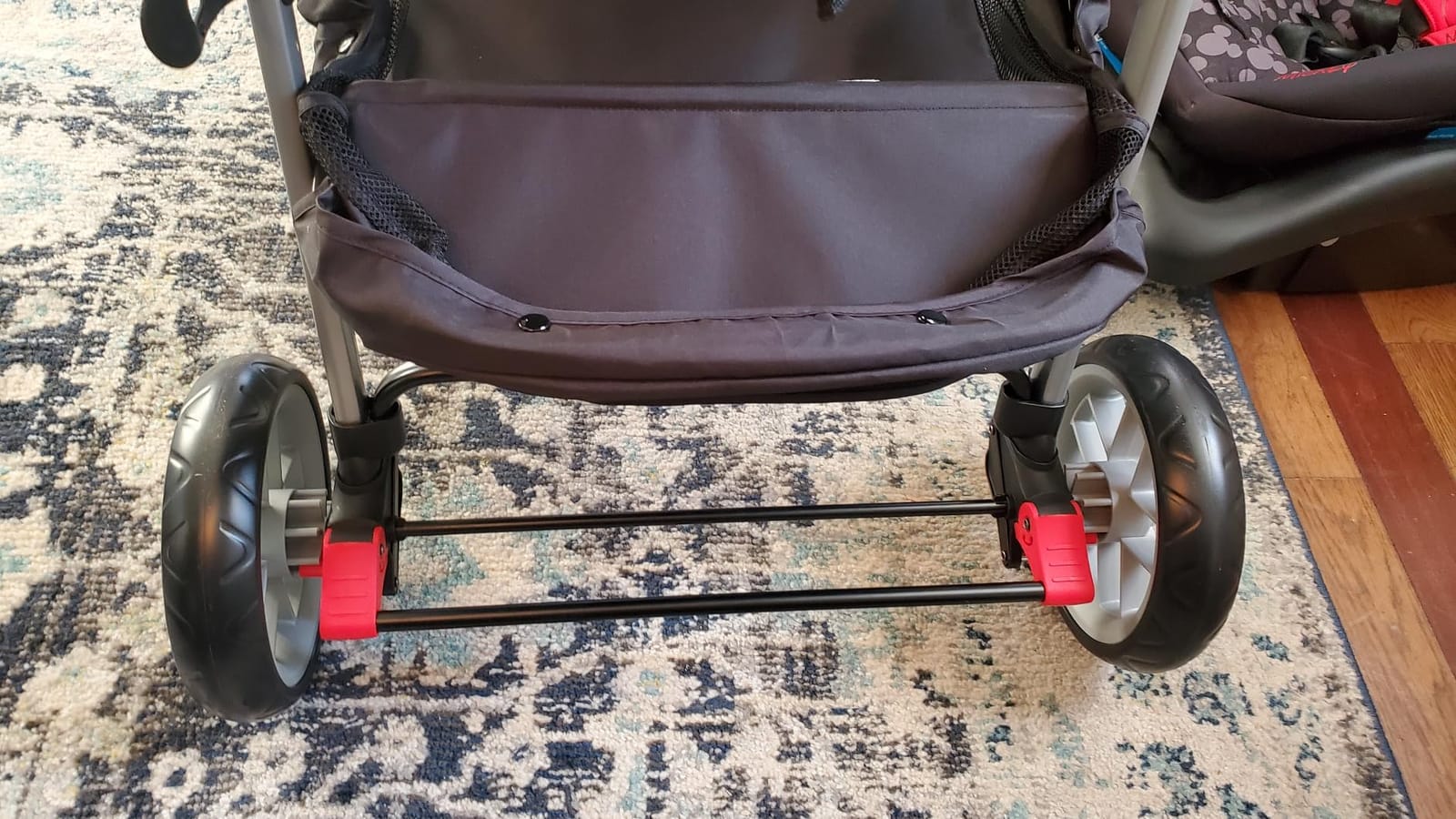 Disney Baby Minnie Mouse Grow and Go Modular Travel System, Simply Minnie customer photo 2