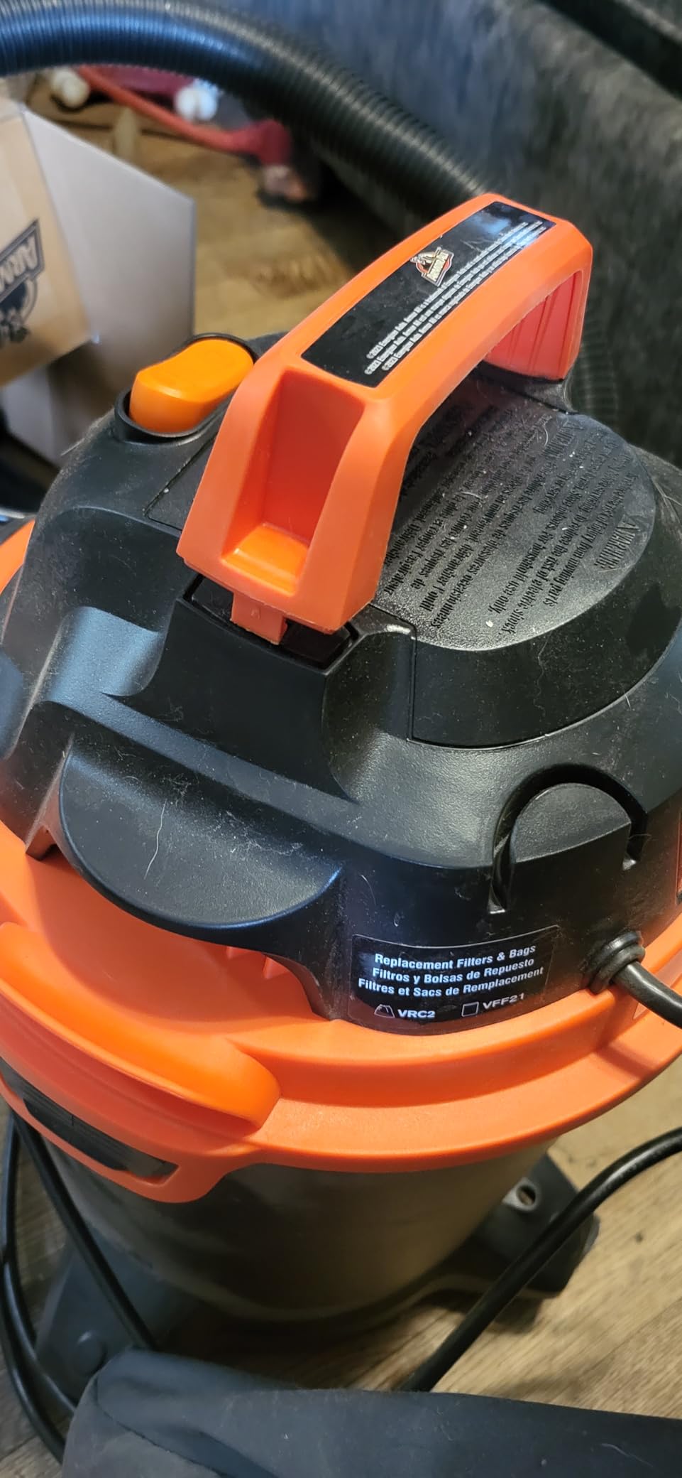Armor All® AA155 1.5-Gallon 2 Peak HP Portable Wet/Dry Vacuum, Orange customer photo 2
