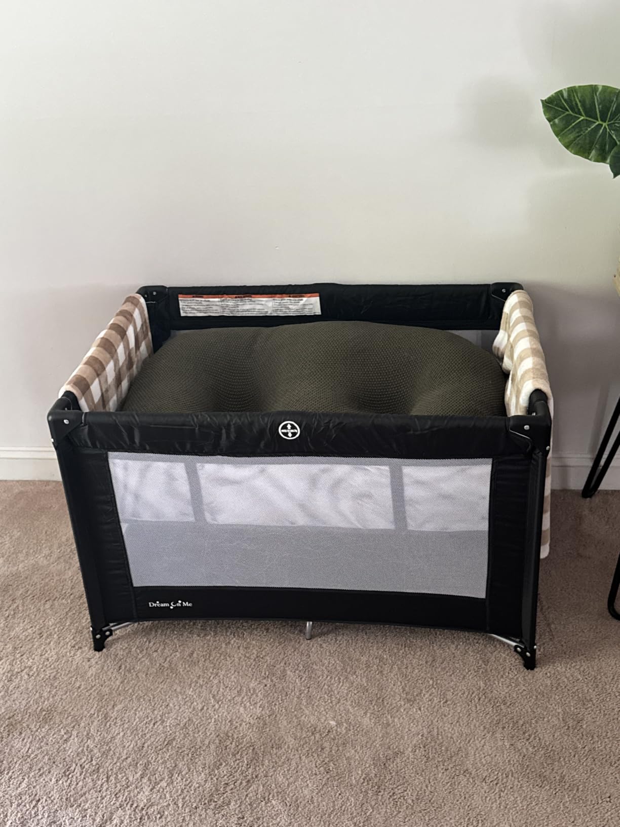 Dream On Me Zazzy Portable Baby Playard with Bassinet, Travel Carry Bag customer photo 1