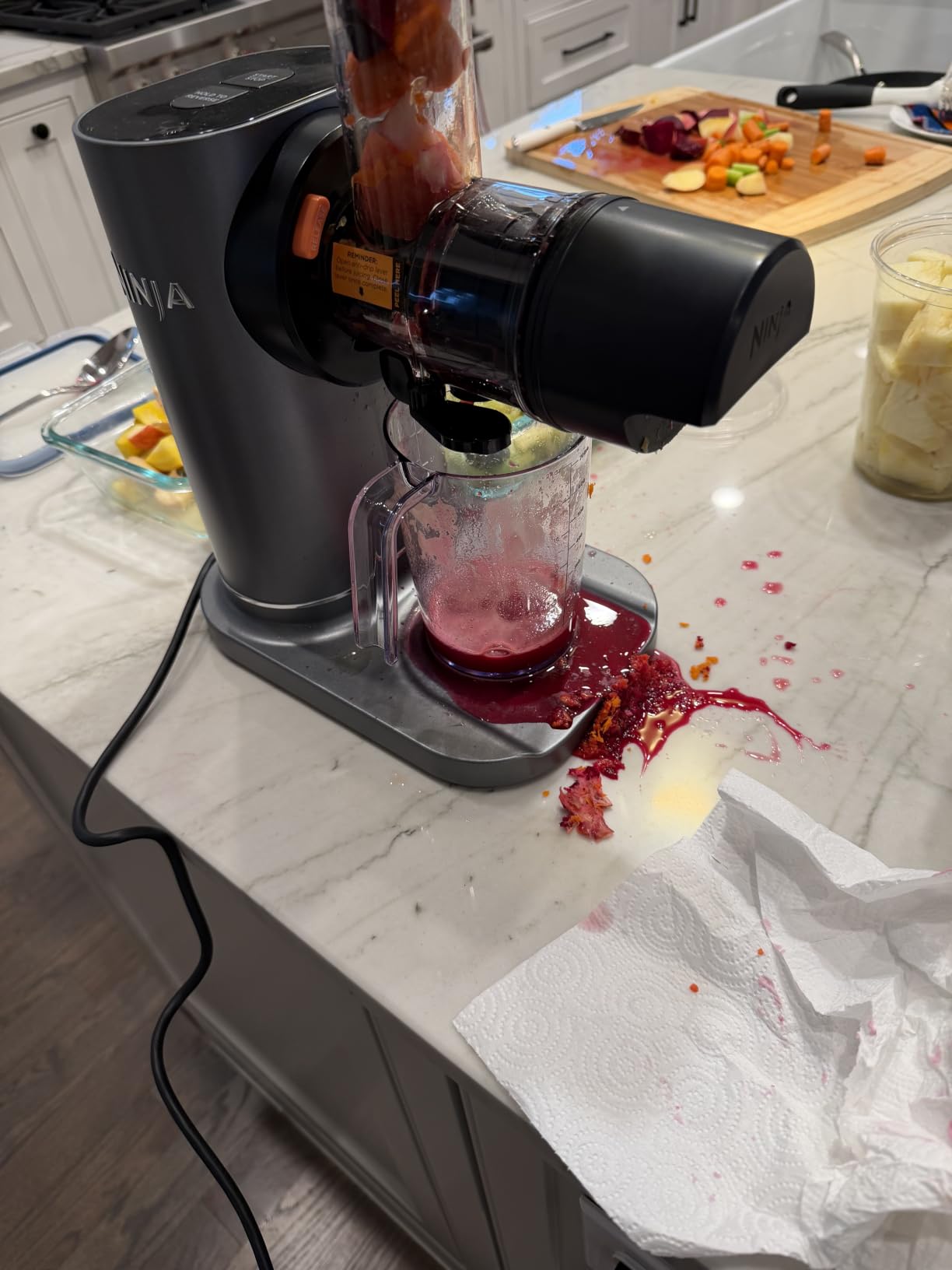 Ninja NeverClog Cold Press Juicer, 24oz Jug, 36oz Pulp, Charcoal, JC151 customer photo 2