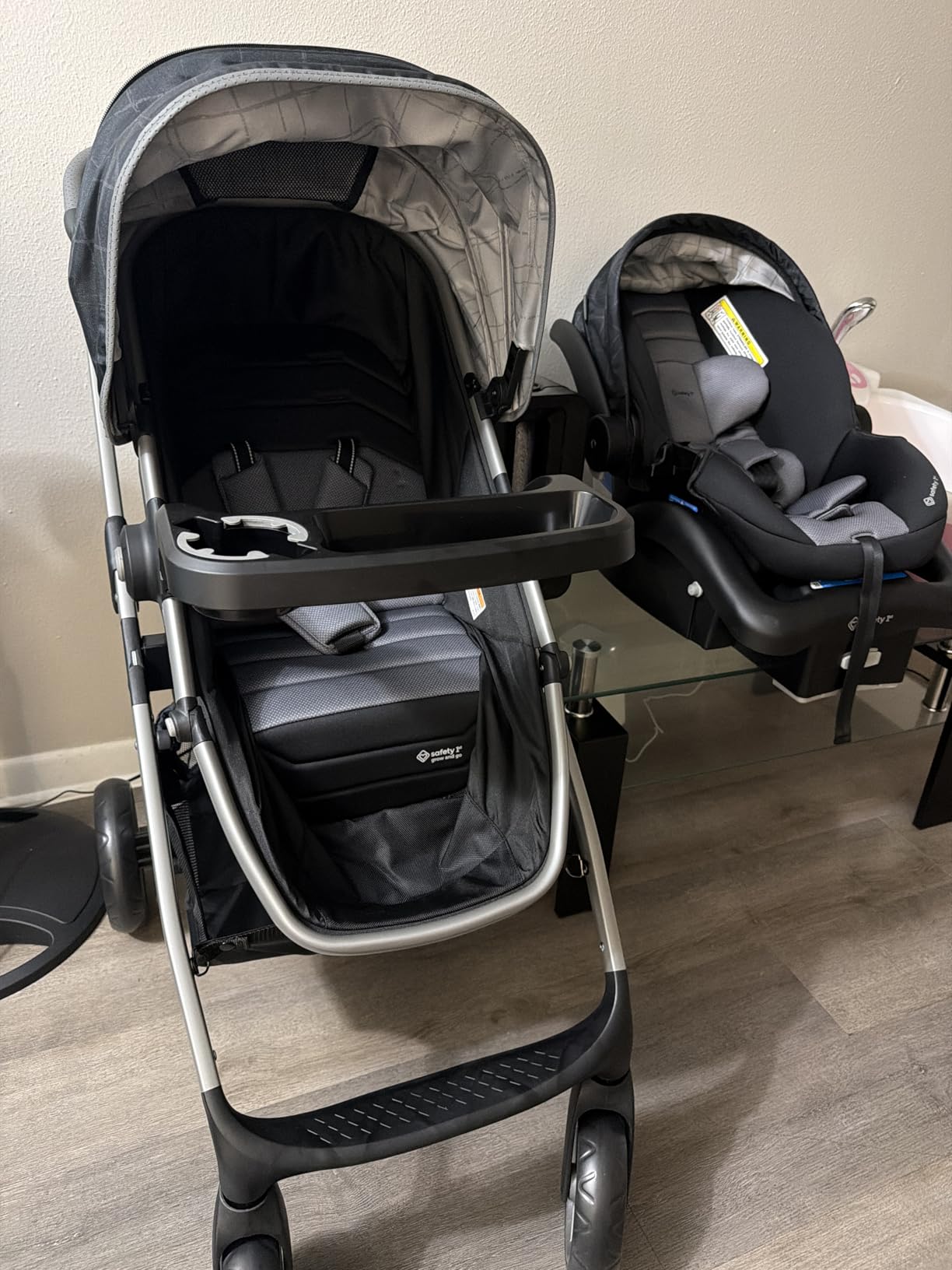 Safety 1st Deluxe Grow and Go Travel System Stroller and Car Seat Combo, 8-in-1 Car Seat, Weight Capacity 4-30 lbs, High Street customer photo 2
