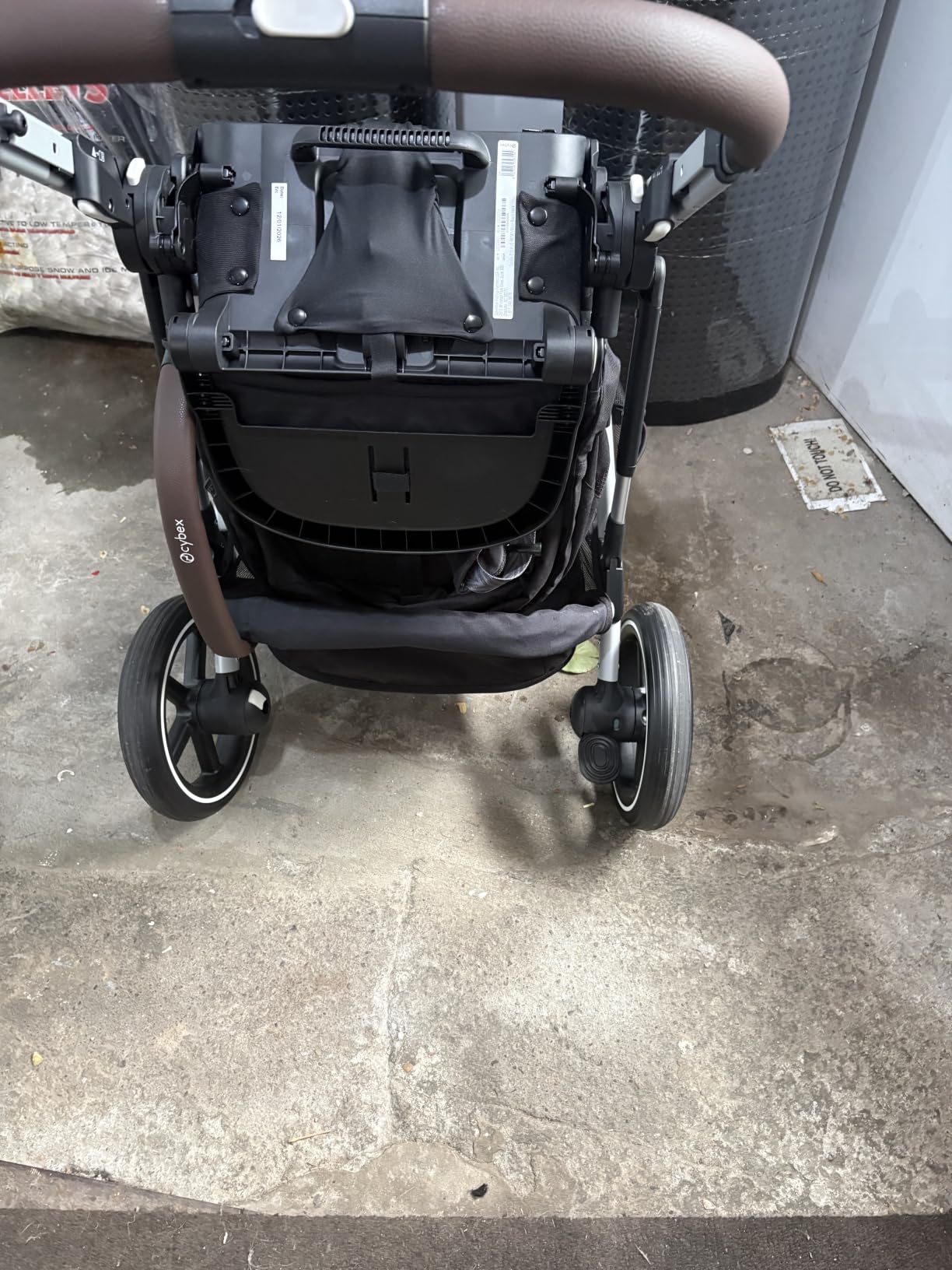 Cybex Gazelle S All-in-One Toddler and Baby Stroller with Over 20 Modular Configurations, Ergonomic Near-Flat Recline, Shopper Basket, and Compact Fold, Moon Black, Silver Frame customer photo 2