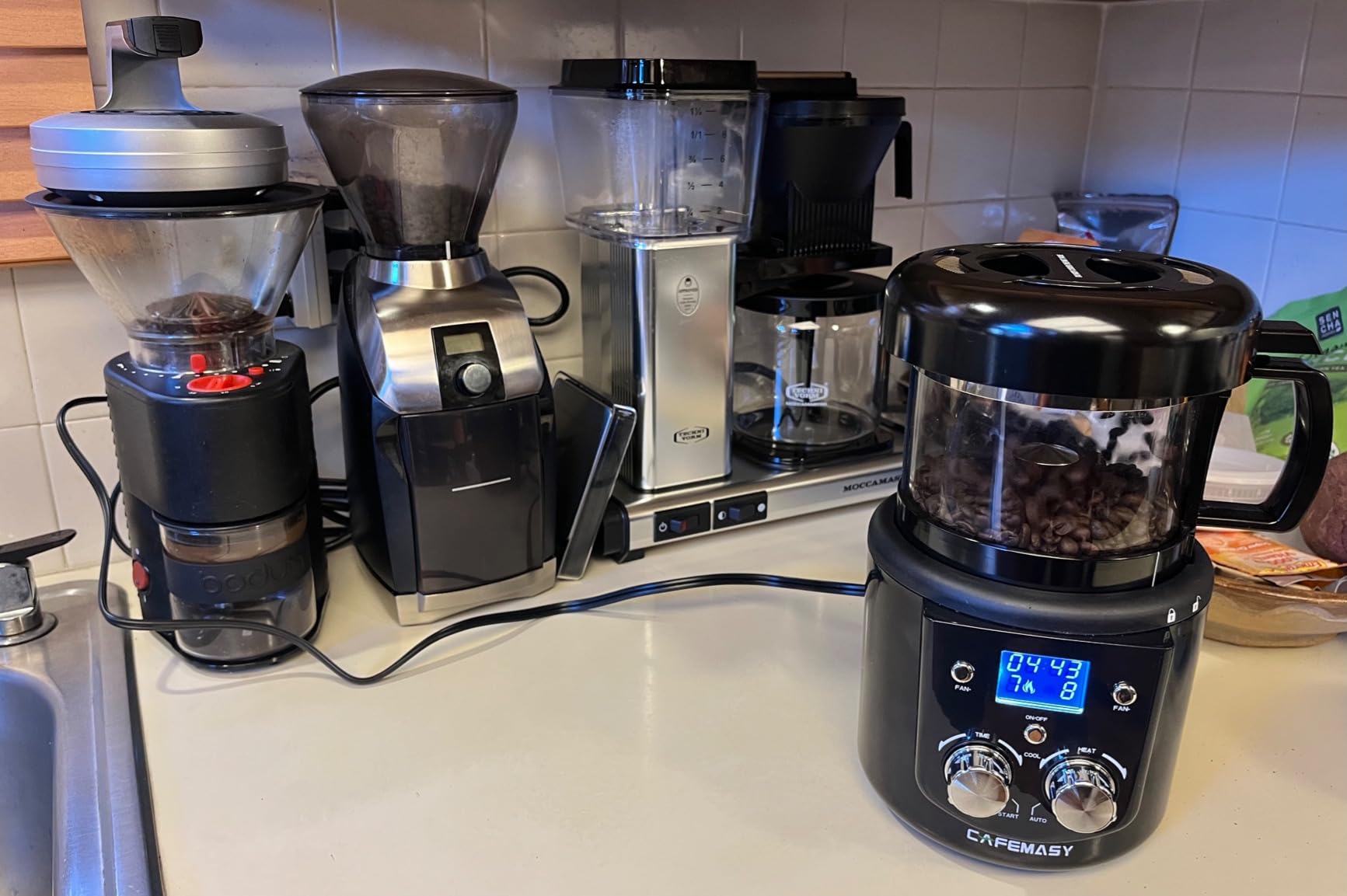 CAFEMASY Coffee Bean Roaster Machine - Home Use Air Coffee Roaster with Adjustable Timer Roasting Heating and Air Fan Setting customer photo 2