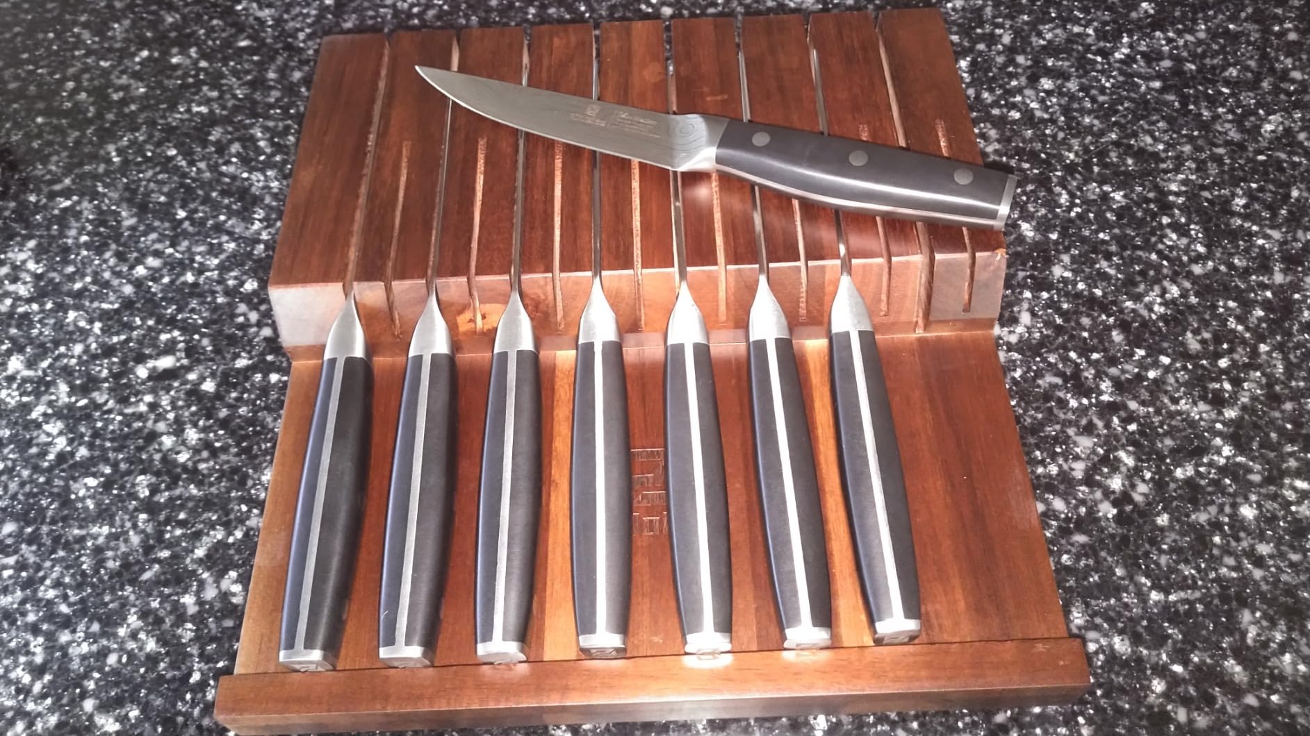 Piklohas Steak Knives Set of 8 with Drawer Organizer Built-in Sharpener customer photo 1