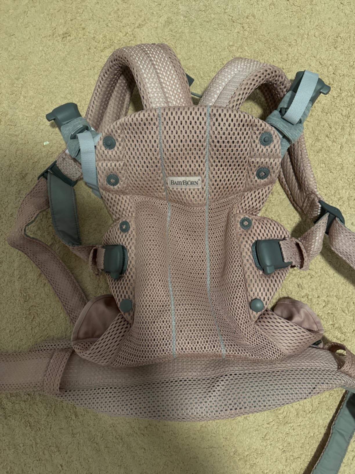 BabyBjörn Baby Carrier Harmony, Dark Green, 3D Mesh | 3-in-1 Ergonomic Baby Carrier; Newborn, Facing-in, Outward-Facing, and Back Carrying Positions Supported (7-40 lbs), Newborn to Toddler customer photo 2