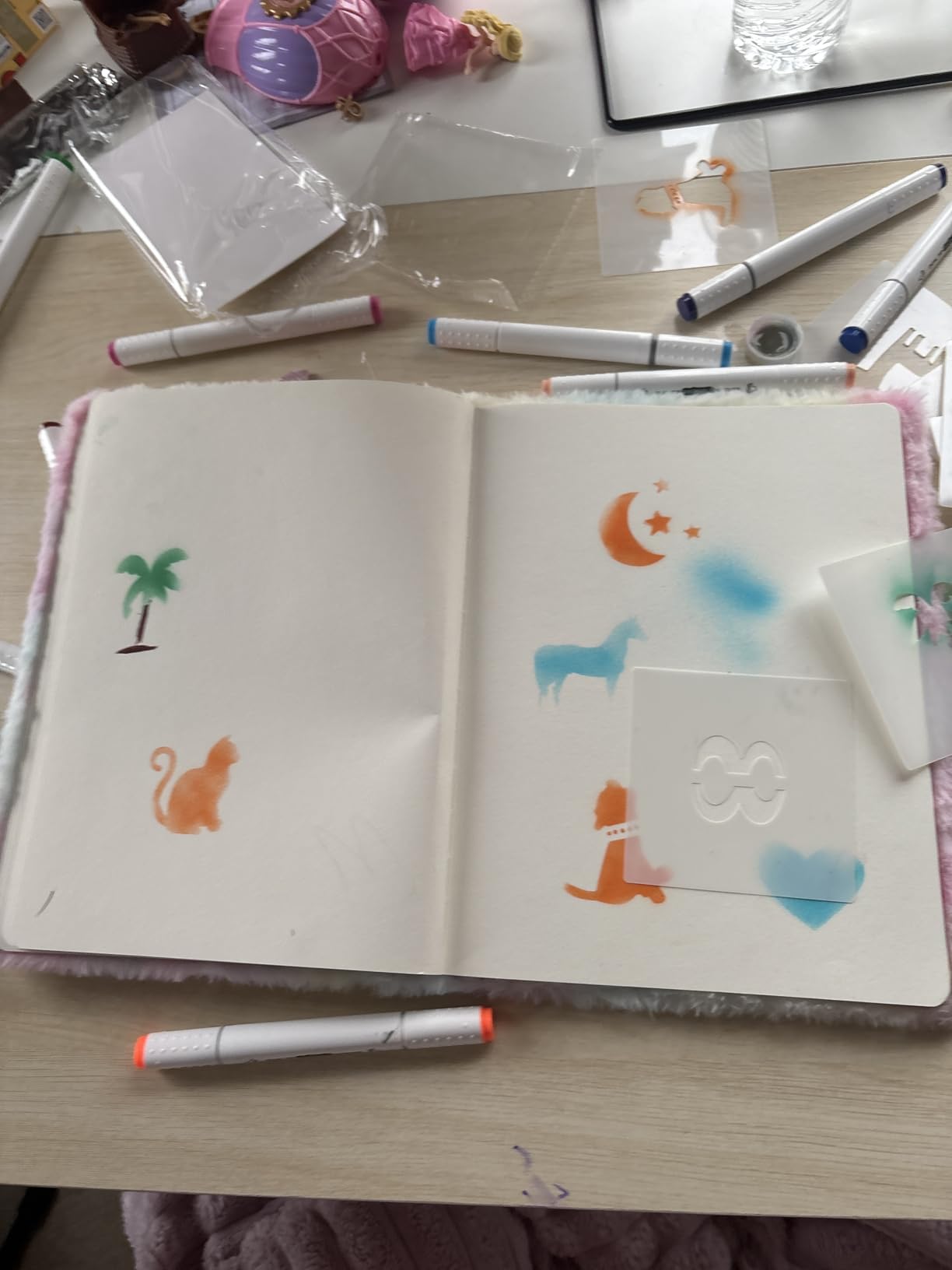 Air Brush Marker Sprayer Set for Kids w 12 Washable Markers & 20 Stencils customer photo 2