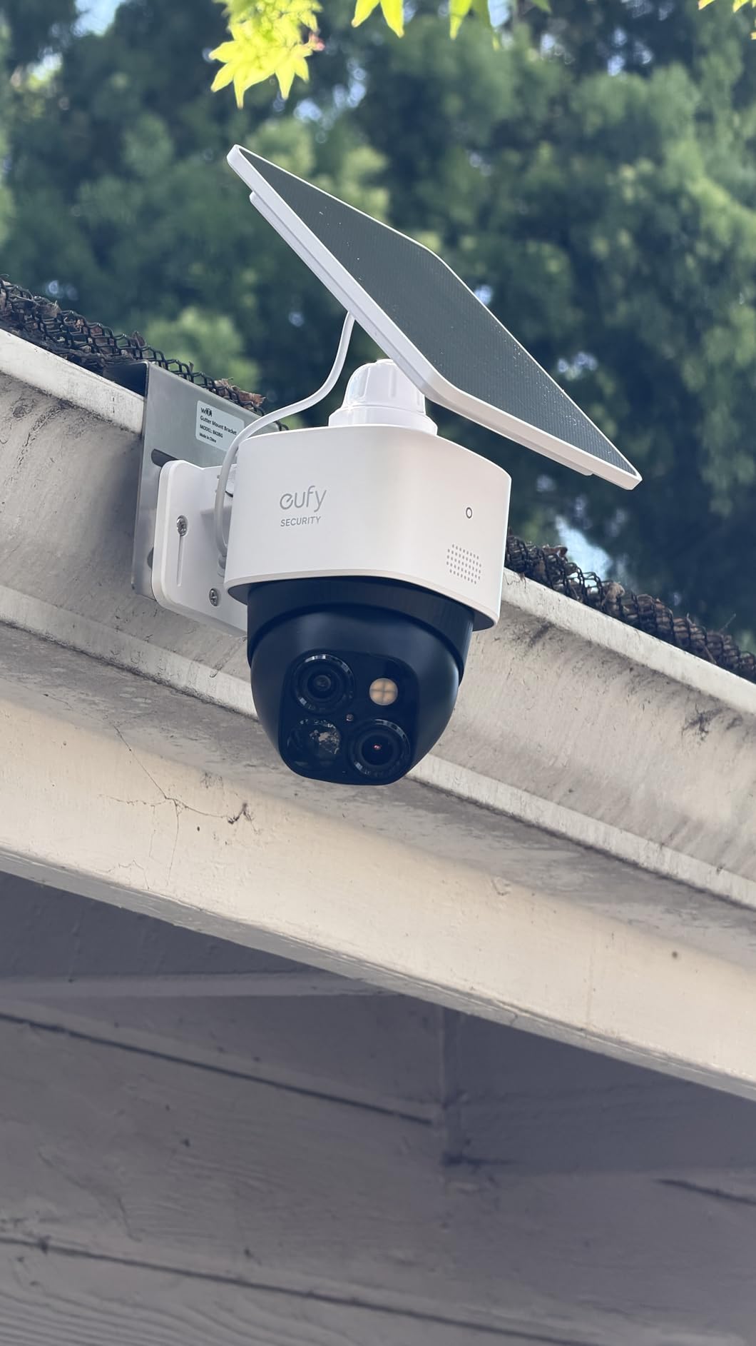 eufy Security SoloCam S340, 3K Dual-Lens Solar Security Camera customer photo 1