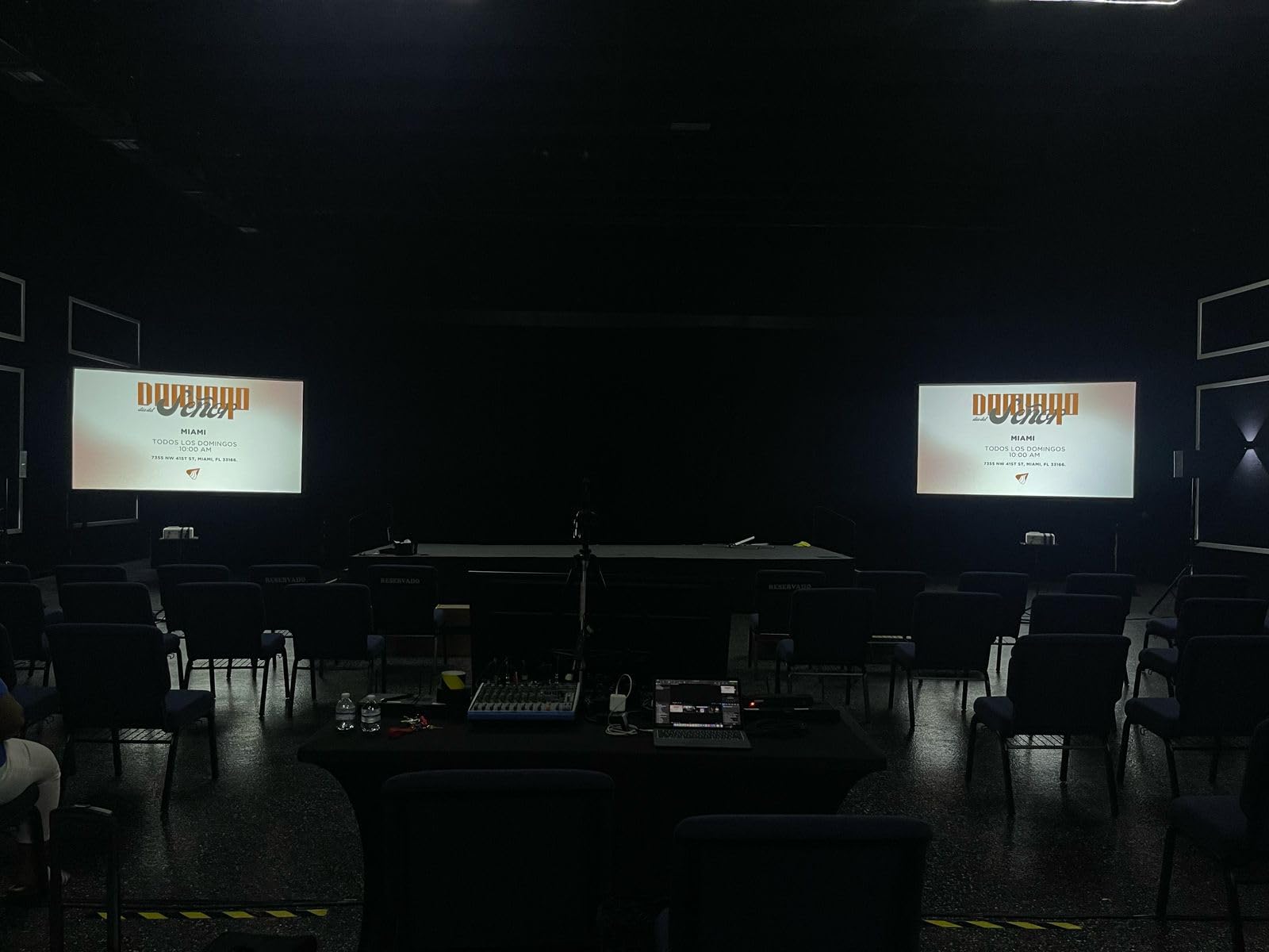ViewSonic LS740HD 1080P Laser Projector, 5500 Lumens, Full HD Home Theater customer photo 2