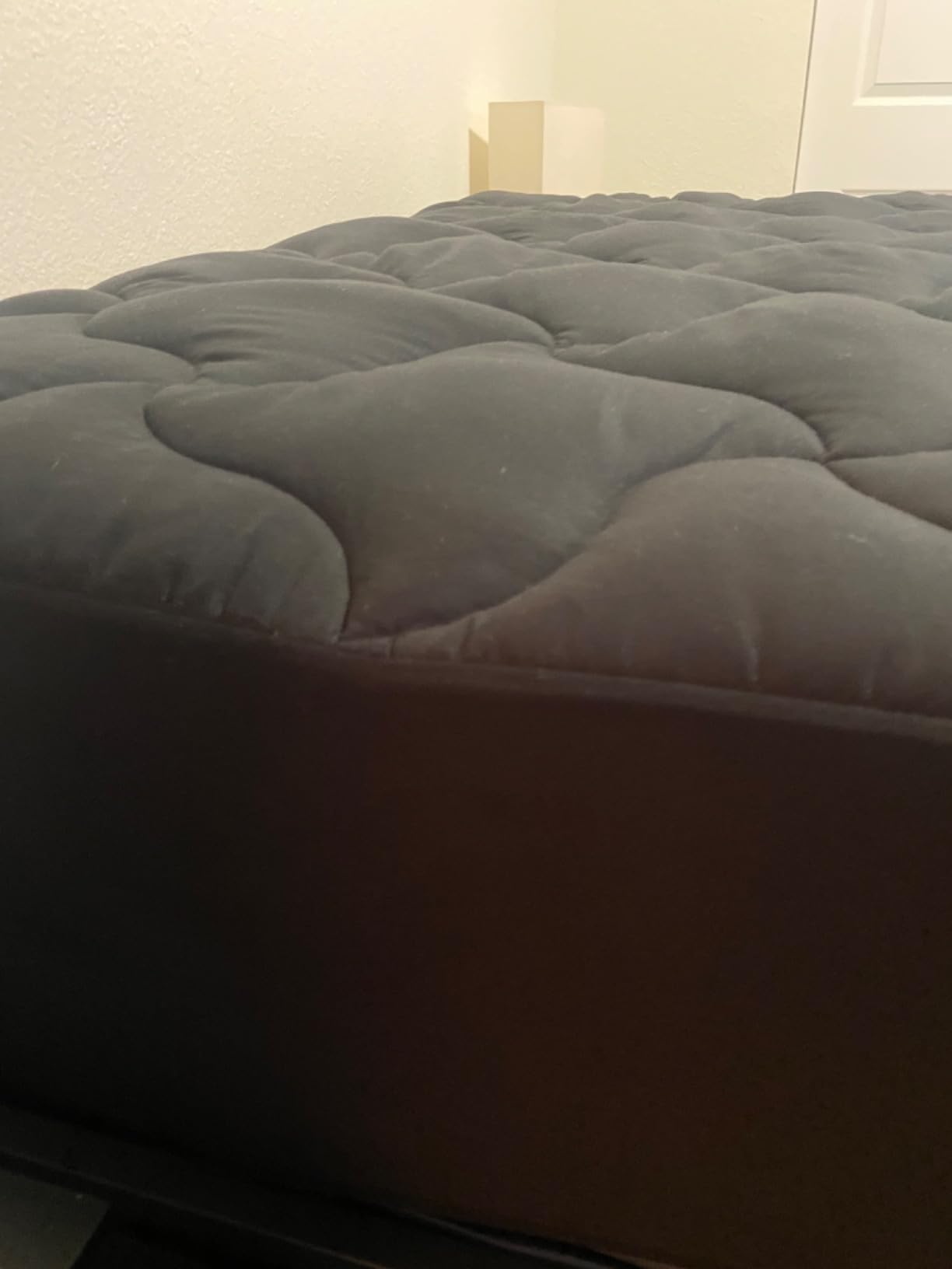 SLEEP ZONE Mattress Pad Twin Size, Elastic Fitted Mattress Protector for Kids, Deep Pocket 8~21 inch Mattress Topper, Machine Washable, Microfiber, Easy Care (Beige, Twin) customer photo 2