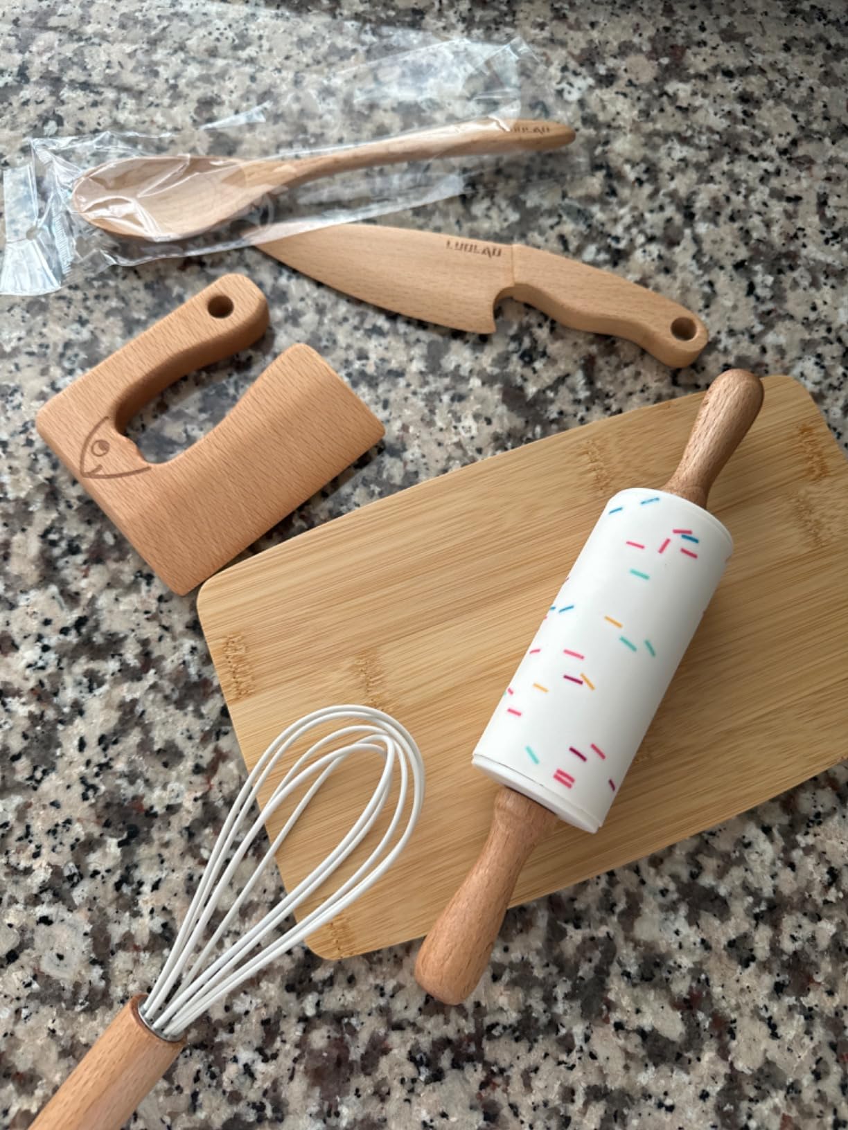 LUOLAO Wooden Kids Safe Knife and Toddler Baking Set for Real Cooking 6 PCS customer photo 1