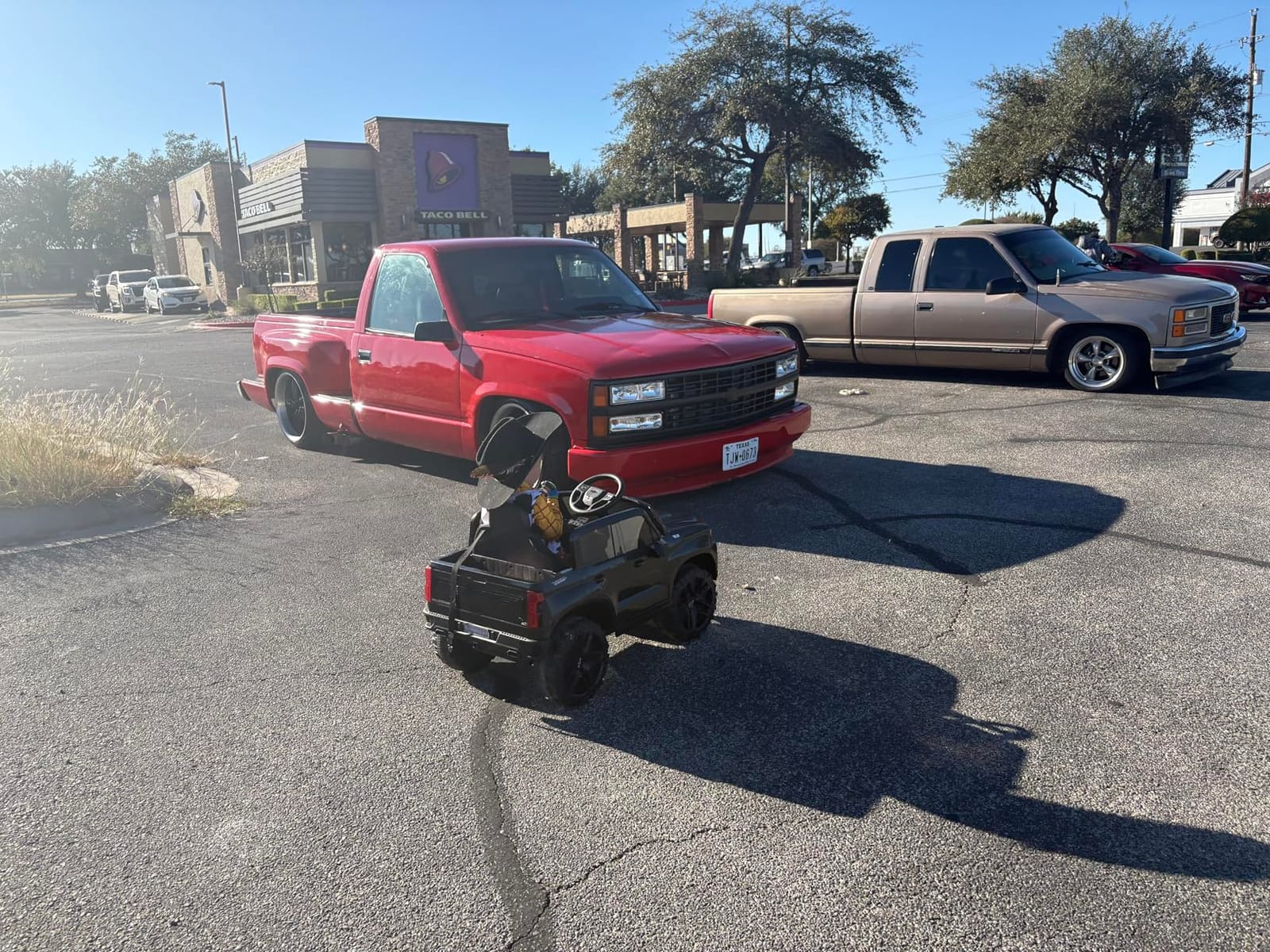 Best Choice Products 12V Licensed Chevrolet Silverado Ride On Truck, Electric Car Toy w/Parent Remote Control, Truck Bed Storage, Bluetooth Speaker, LED Lights, 2.5 MPH Max Speed - Blue customer photo 2
