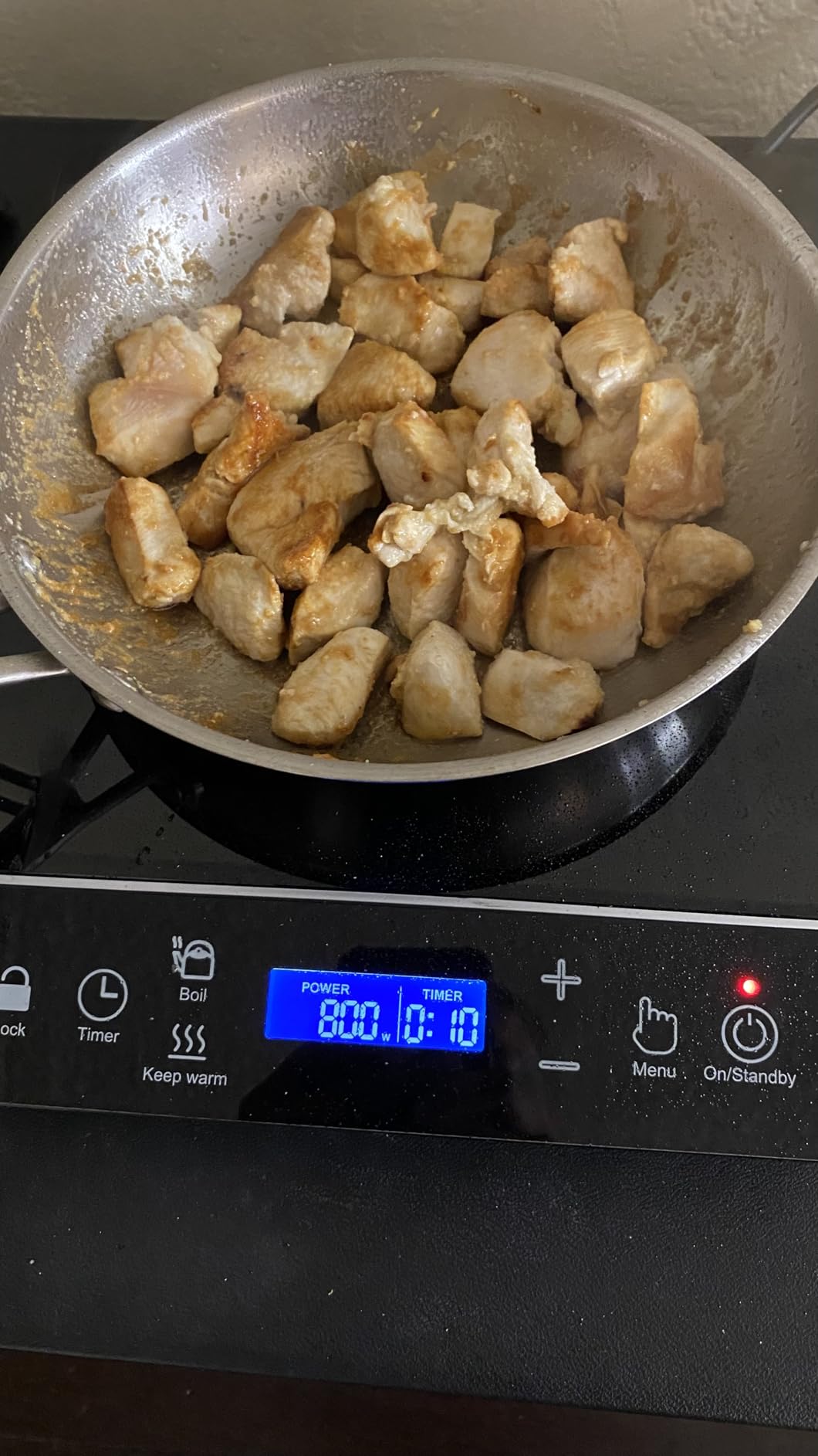 OMEO Portable Induction Cooktop Hot Plate Countertop Burner 1800 Watts Induction Burner with LCD Sensor Touch, LED Display, 10 Temperature Levels, Child Safety Lock, Auto Shutoff Function customer photo 2