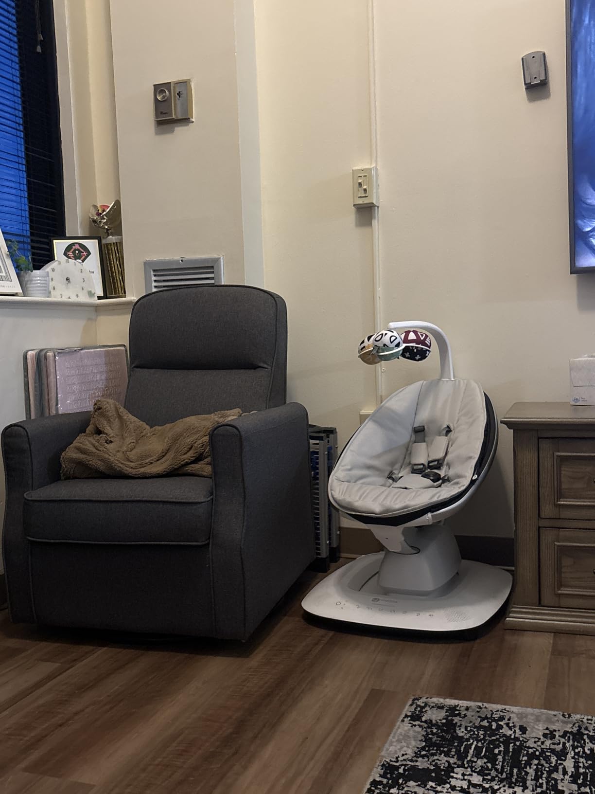 Delta Children Blair Slim Nursery Glider Swivel Rocker Chair, French Gray customer photo 2