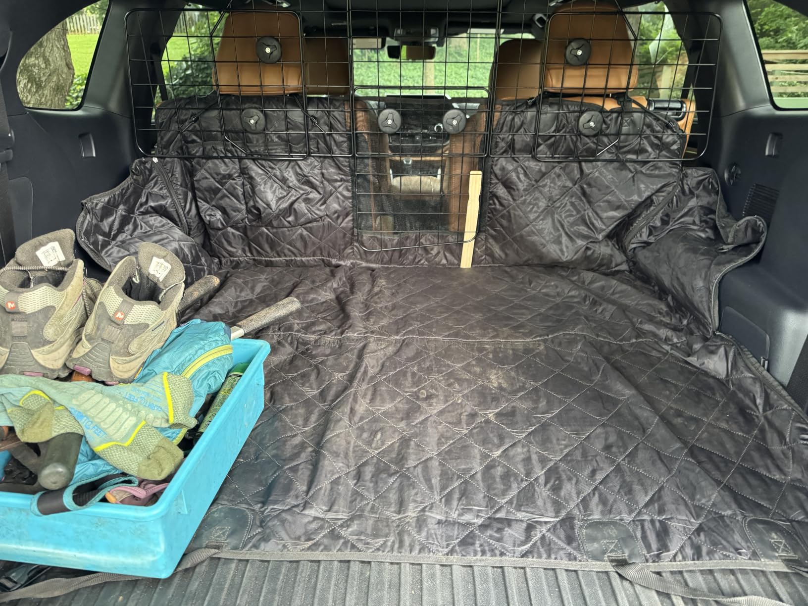 Waterproof Hard Bottom Car Seat Cover for Dogs with 2 Dog Seat Belts customer photo 1