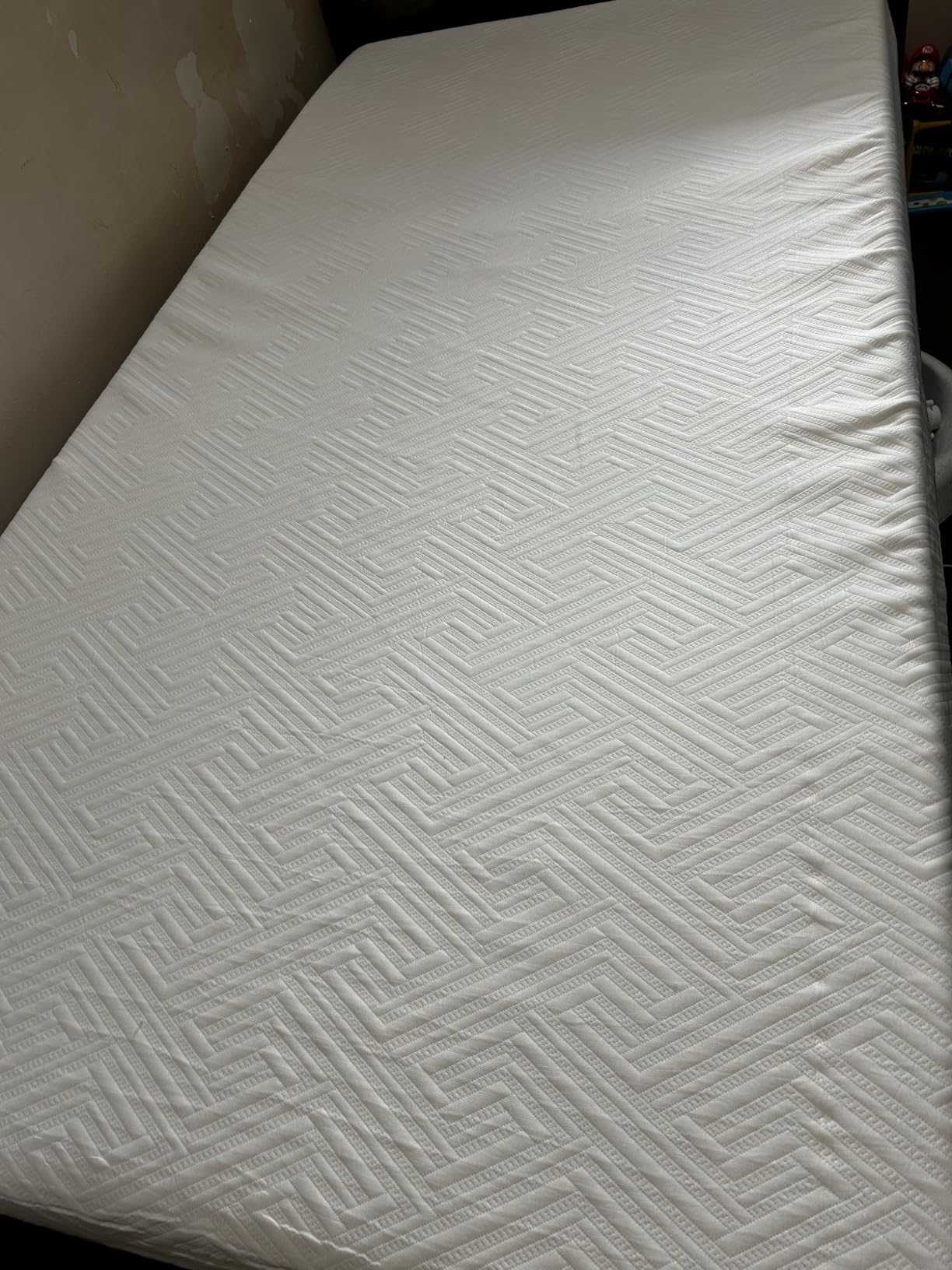Novilla Bliss Mattress Twin, 6-Inch Gel Twin Size Memory Foam Mattress | Cool Night Sleep & Pressure Relief, Two Foam Layers for Spine Alignment, CertiPUR-US Certified, Medium Firm Feel customer photo 2