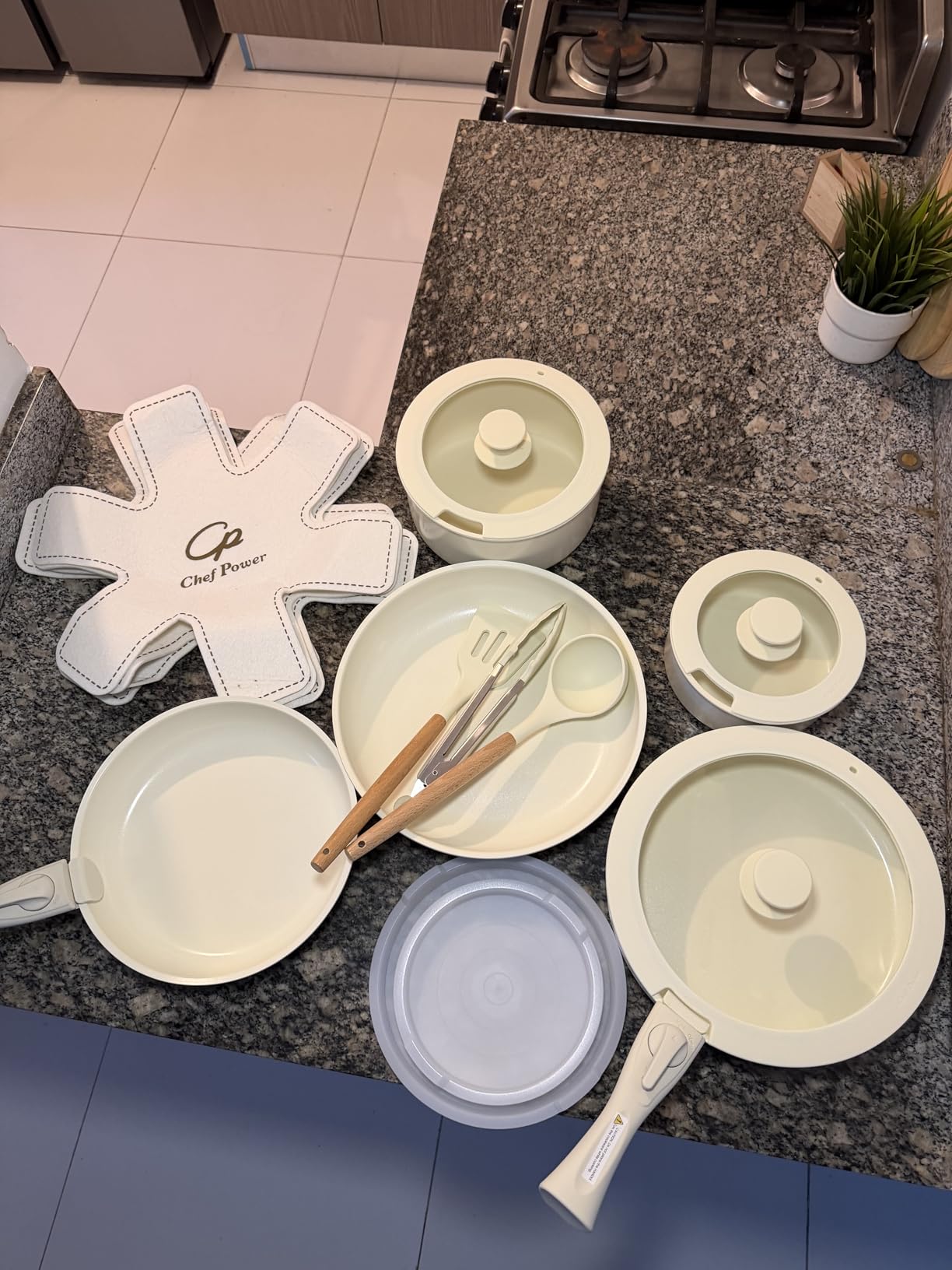 Chef Power Ceramic Cookware Set Non Toxic with Detachable Handles, Healthy Nonstick Pans and Pots Set 19 Pcs, Induction Dishwasher Oven Safe Kitchen Set, PFAS PFOA & PTFE Free, Cream White customer photo 2