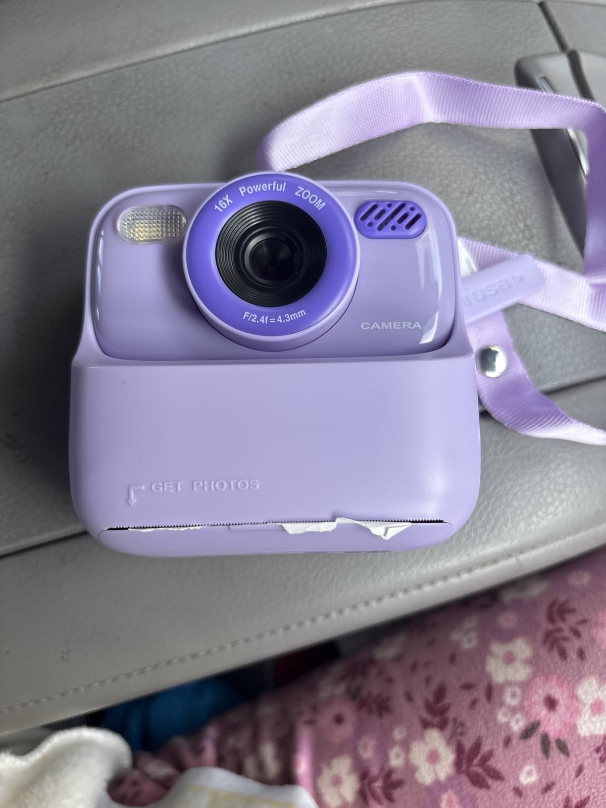 Kids Instant Digital Cameras for Boys and Girls, 1080P HD Dual-Lens Selfie Digital Camera with Print Paper & 32G Card, Christmas Birthday Gifts Toys for Toddler and Teenagers Age 3-16 Years Old customer photo 1
