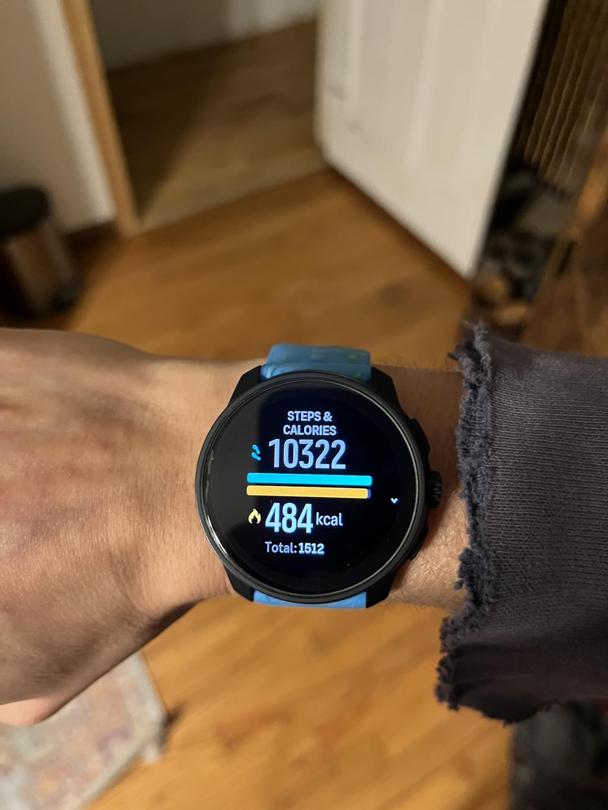 SUUNTO Race S GPS Sports Watch, 1.32” AMOLED 95+ Sports Modes, Powder Pink customer photo 2