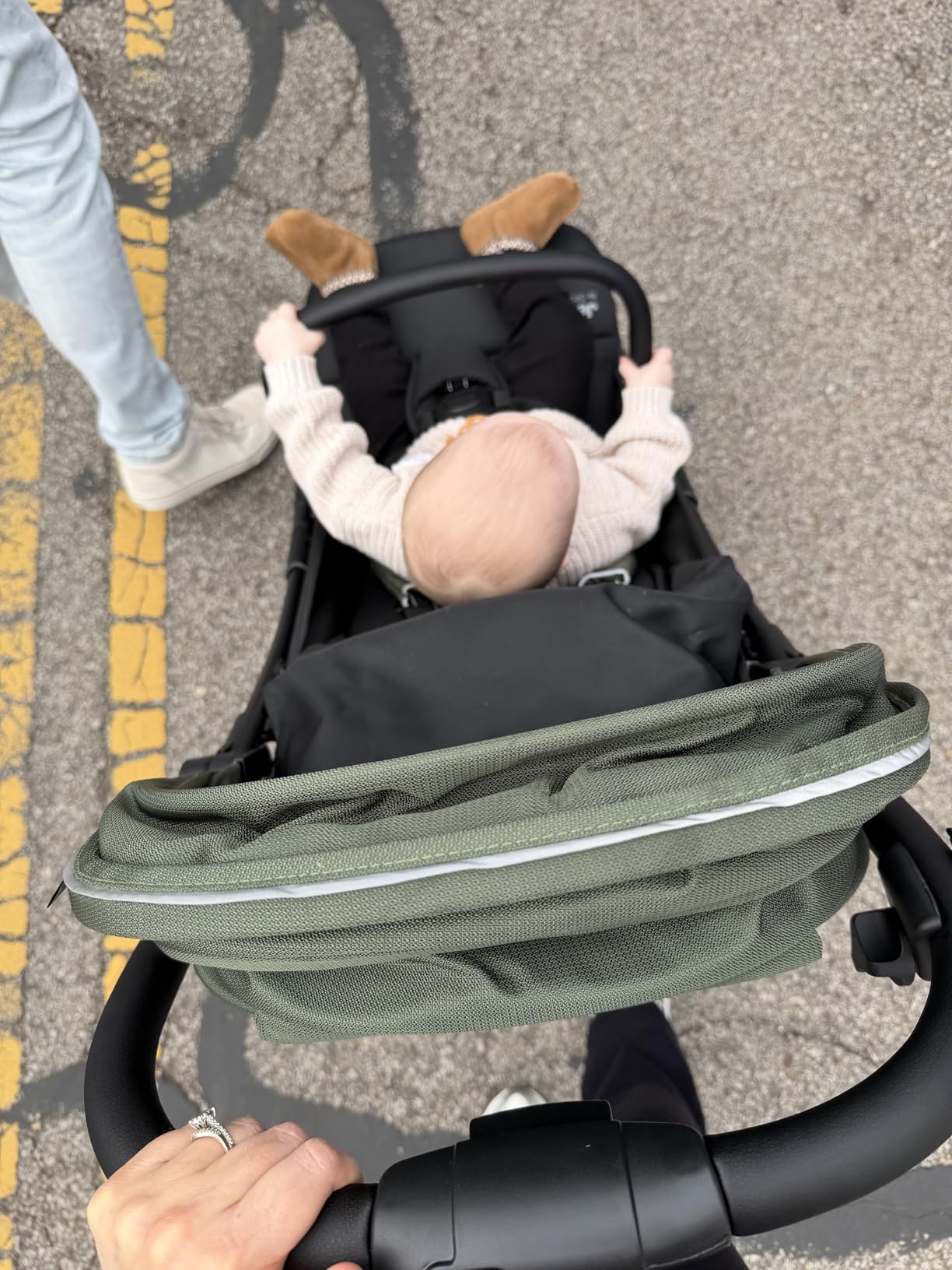 Jeep Altitude Compact Travel Stroller by Delta Children Greenguard Gold, Easy One Hand Fold, Lightweight, Extendable Canopy with Peek-a-Boo Window, Reclining Seat, 4 Wheel Suspension, Black customer photo 2