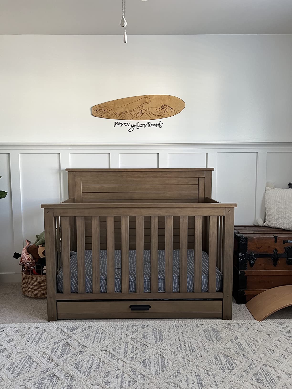Delta Children Simmons Kids Caden 6-in-1 Convertible Crib with Trundle Drawer, Greenguard Gold Certified, Aged Oak customer photo 2