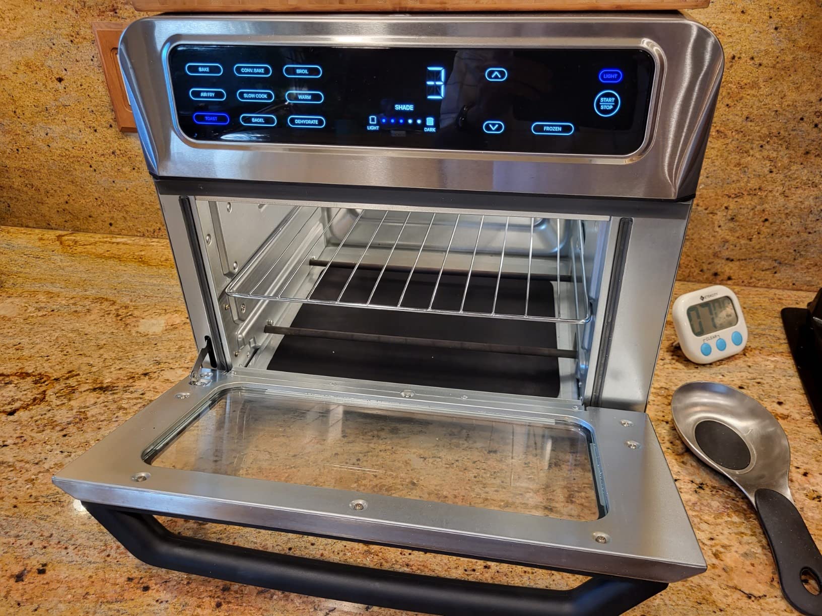 Chefman Air Fryer Toaster Oven Combo, Countertop Oven for Quick & Healthy Meals, Bake, Broil, Air Fry, Toast, and Bagel Functions, 450°F Max Temp, 4 Slice Toaster Oven Air Fryer Combo customer photo 2