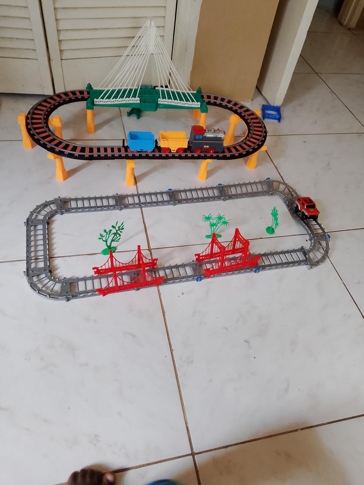 Electric Train Set for Kids Ages 4-8 with Train Tracks Set & Car Tracks Lights Up Bridge Road Sign Realistic Sound Train Track Accessories Playset Boy Toys Birthday 4 5 6 7 8+ Year Old customer photo 2