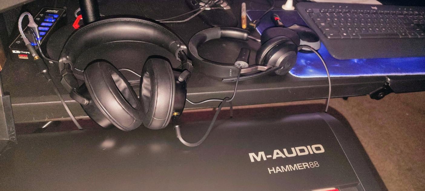 Sony MDR-M1 Professional Reference Closed Monitor Headphones customer photo 2