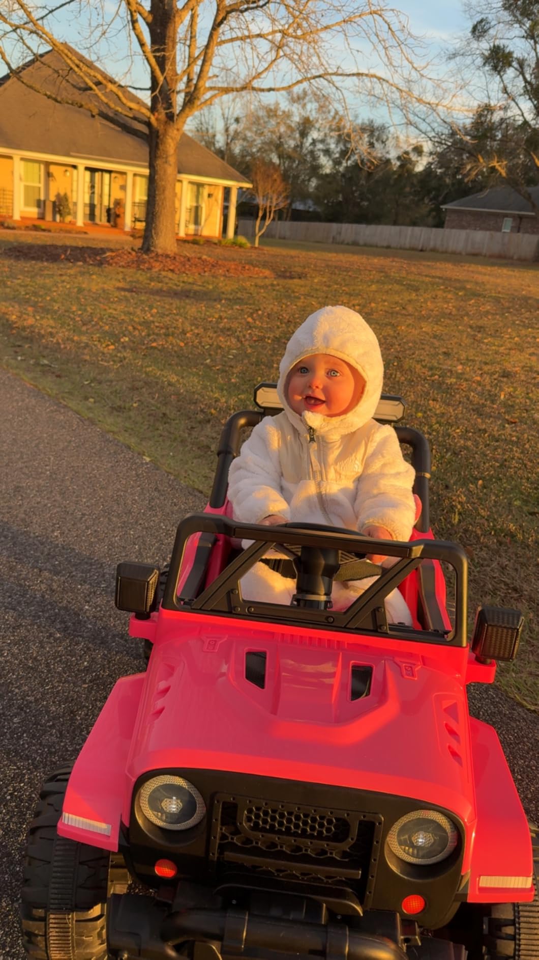 ARBELI 12V Electric Ride On Car, Toddler First Car, Blue customer photo 2
