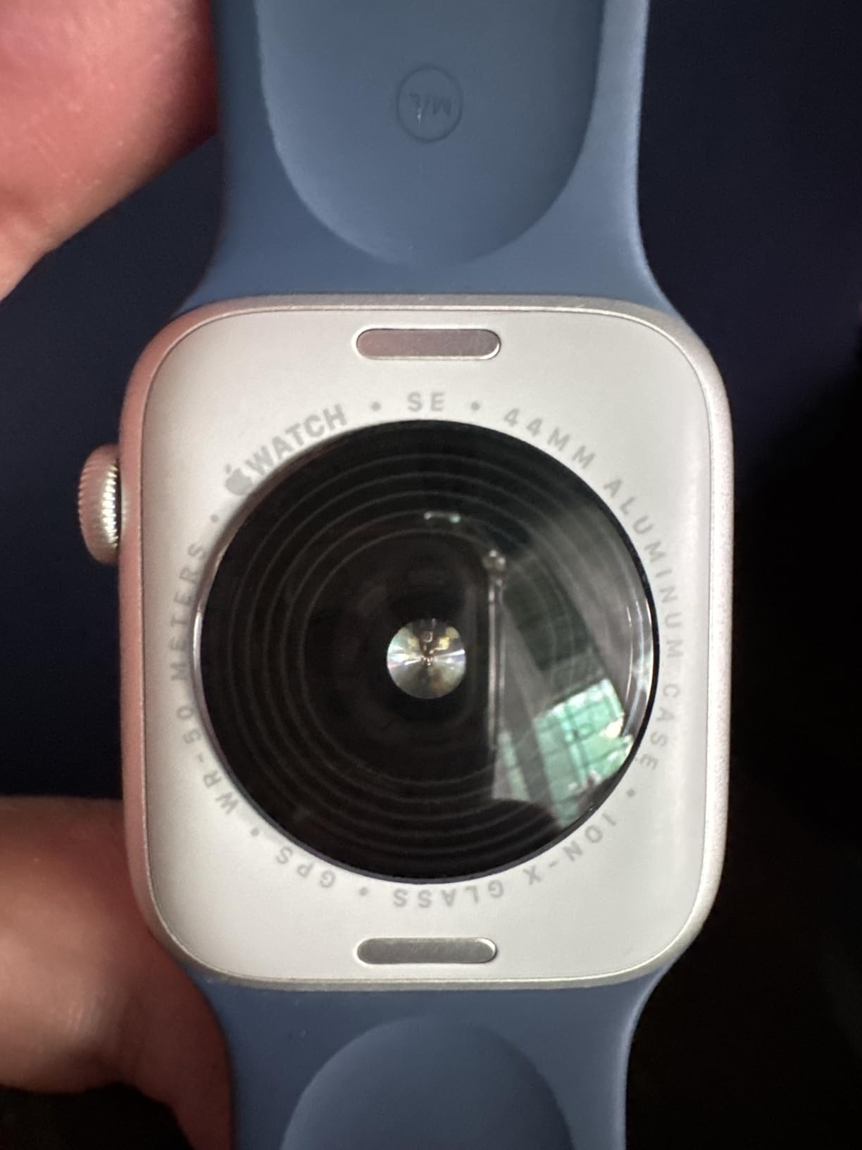 Apple Watch SE (2nd Gen) [GPS 40mm] Smartwatch with Midnight Aluminum Case with Midnight Sport Band S/M. Fitness and Sleep Trackers, Crash Detection, Heart Rate Monitor, Retina Display customer photo 1