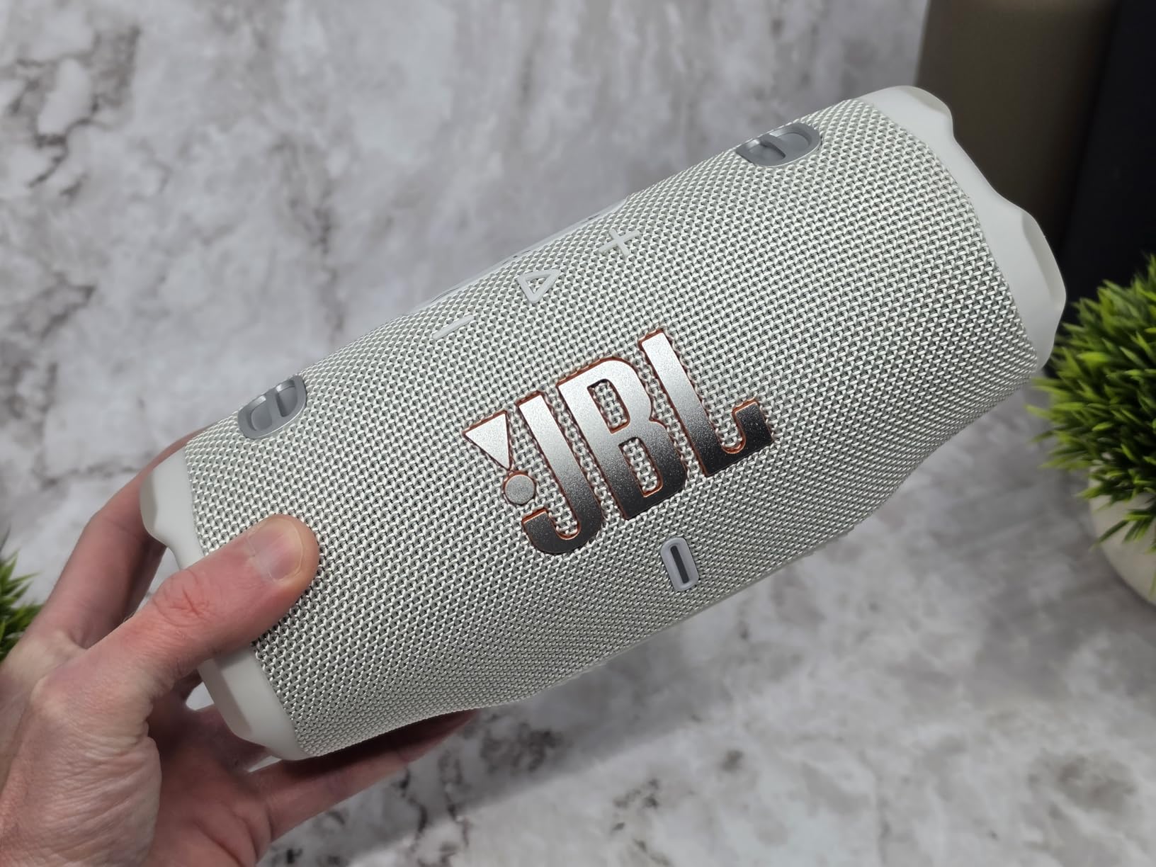 JBL Charge 6 Portable Bluetooth Speaker, Waterproof, Drop-Proof - Blue customer photo 2