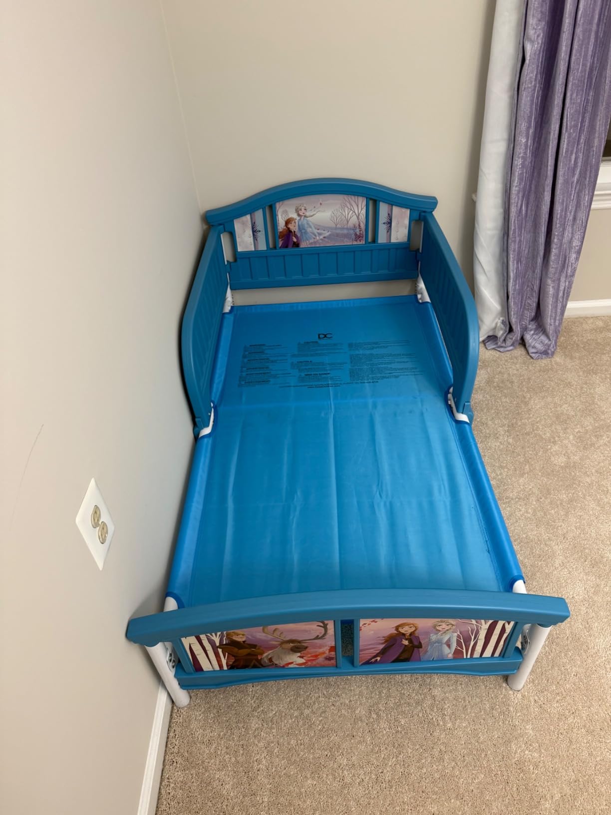 Delta Children Plastic Toddler Bed, Peppa Pig customer photo 2