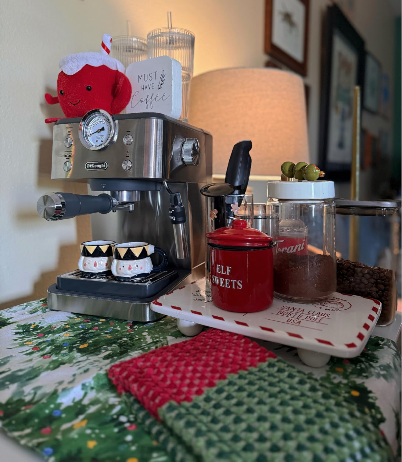 De'Longhi Classic Signature Espresso Machine, Adjustable Milk Frother customer photo 1