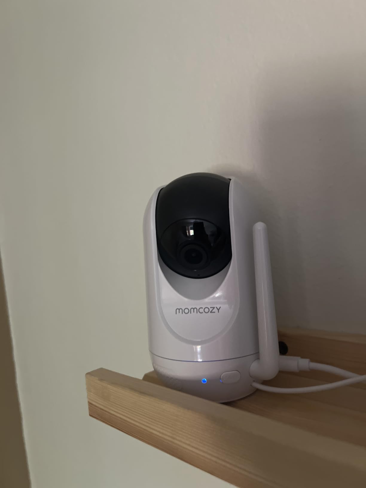 Momcozy Smart WiFi Baby Monitor with Camera and Audio,5