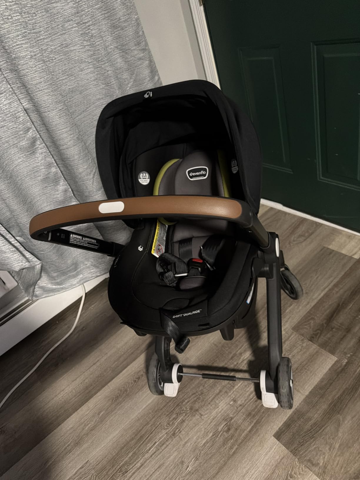 Evenflo Shyft DualRide Preemie and Infant Car Seat Stroller Combo customer photo 2