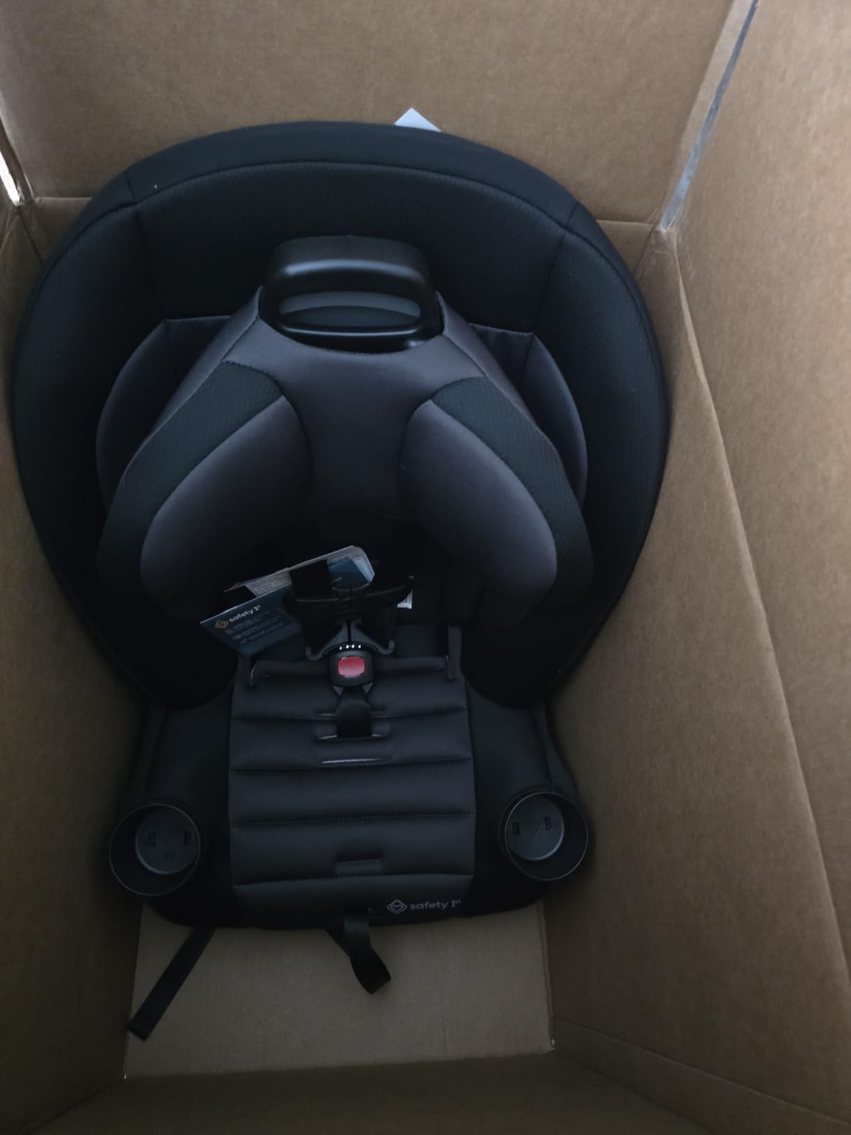 Safety 1st Ellaris 3-in-1 Convertible Car Seat, Slim Fit Design, Rear & Forward-Facing, 5-Position Headrest, Travel-Friendly with Machine-Washable Seat Pad, Smokey Haze customer photo 1