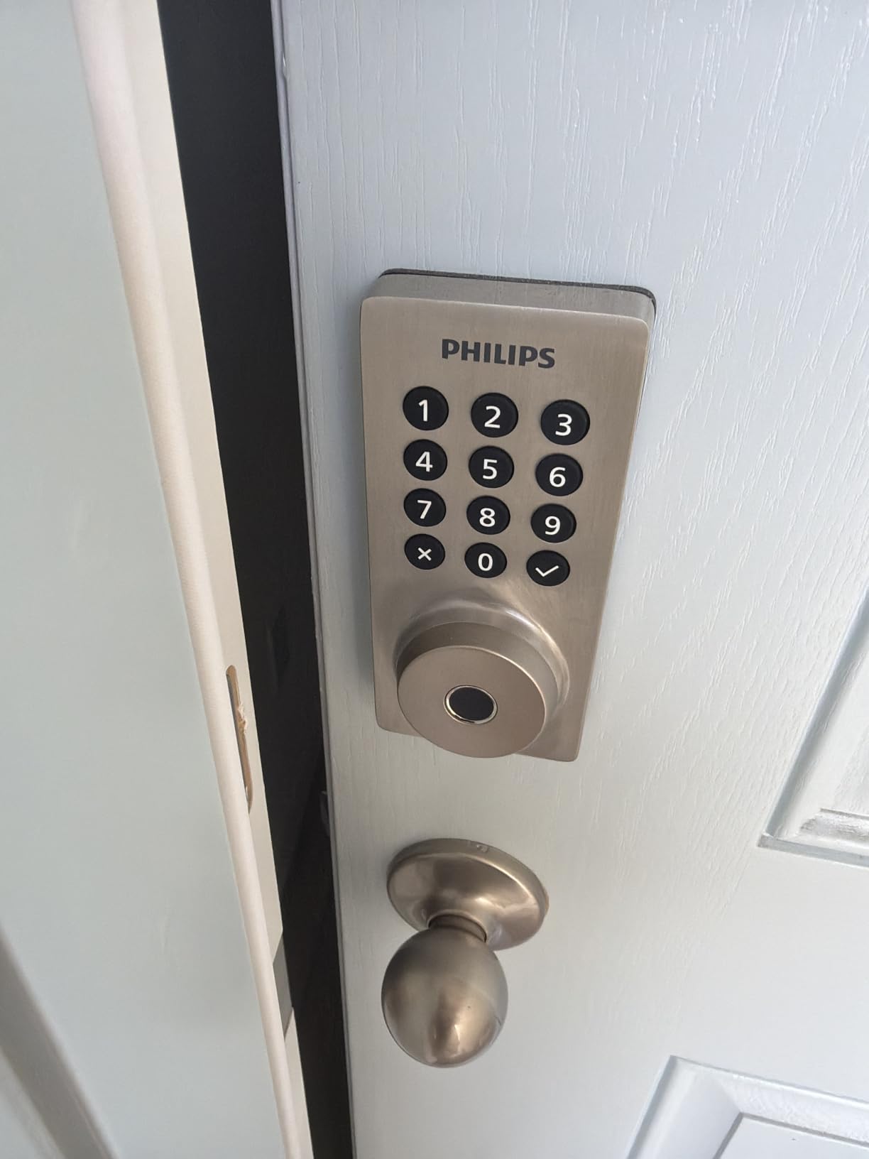 Philips Wi-Fi Smart Deadbolt Lock, Keyless Entry Door Locks for Front Door customer photo 2