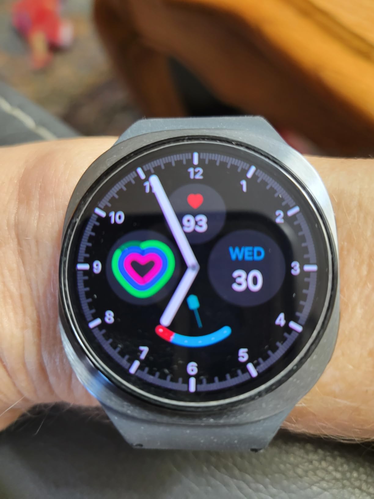 Samsung Galaxy Watch 8 (2025), Graphite, 40mm, Bluetooth Smartwatch customer photo 1