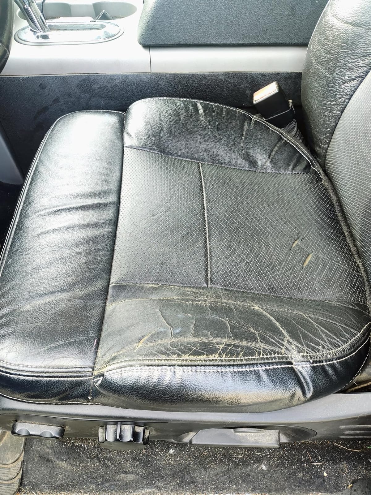 Luxury Faux Leather Car Seat Cover, Car Seats Cushion, Black customer photo 1