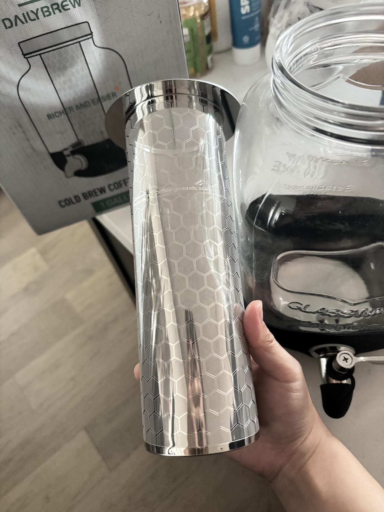 Cold Brew Coffee Maker, 1 Gallon Iced Coffee Maker With Stainless Steel Filter, Heavy Duty Glass Cold Brew Pitcher With Stainless Steel Spigot, Mason Jar Cold Brew Coffee Maker Fast Iced Tea Maker customer photo 2