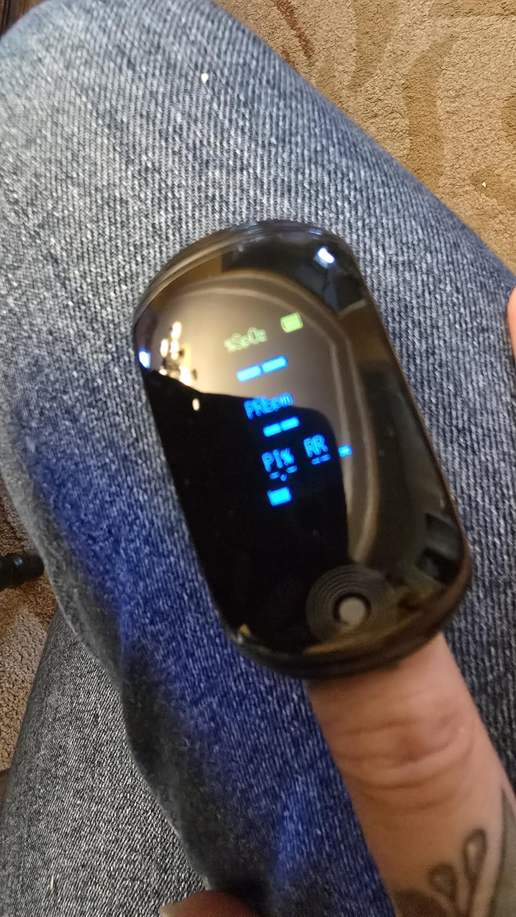 Fingertip Pulse Oximeter with Respiration Rate & Respiratory Monitoring SpO2, Heart Rate, PI & RR Measurements, Blood oximeter Rechargeable 6 Display Modes & 4-Way Rotatable Screen for Home & Sports Use(Black) customer photo 1