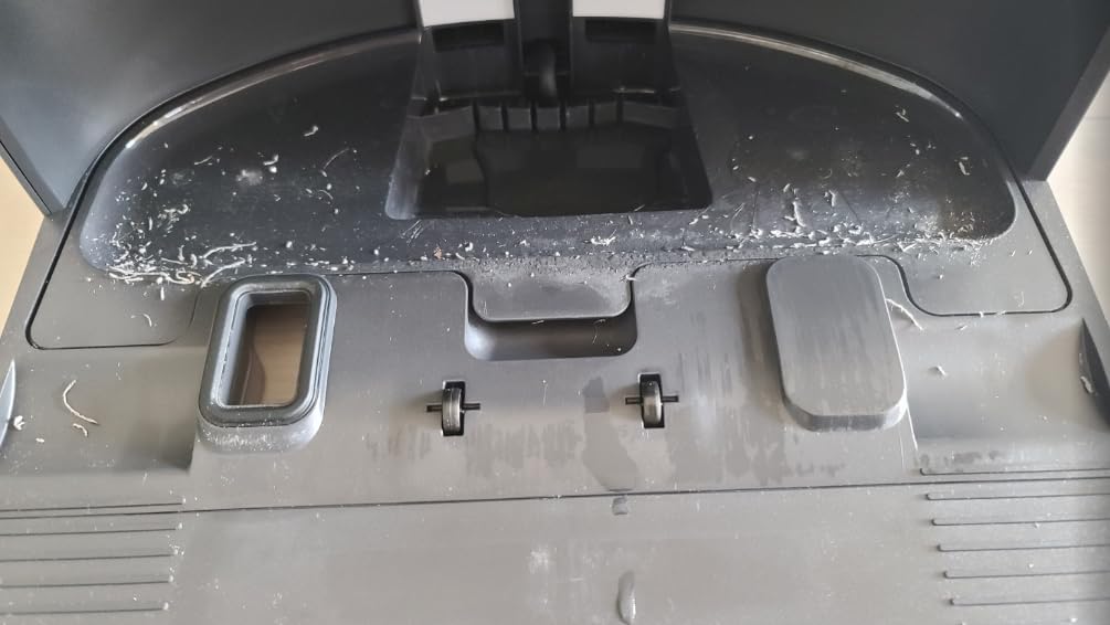 eufy E25 Robot Vacuum and Mop Combo, 20,000 Pa, HydroJet Roller Mop customer photo 2