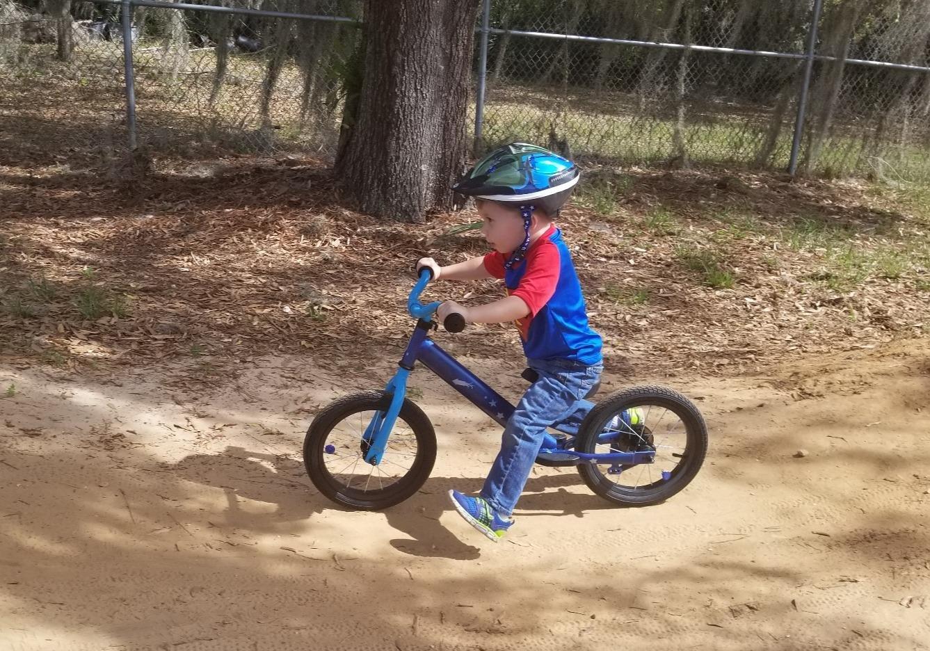 Strider 14x Classic Balance Bike for Kids Ages 3–6 Years, Rocket Red customer photo 1