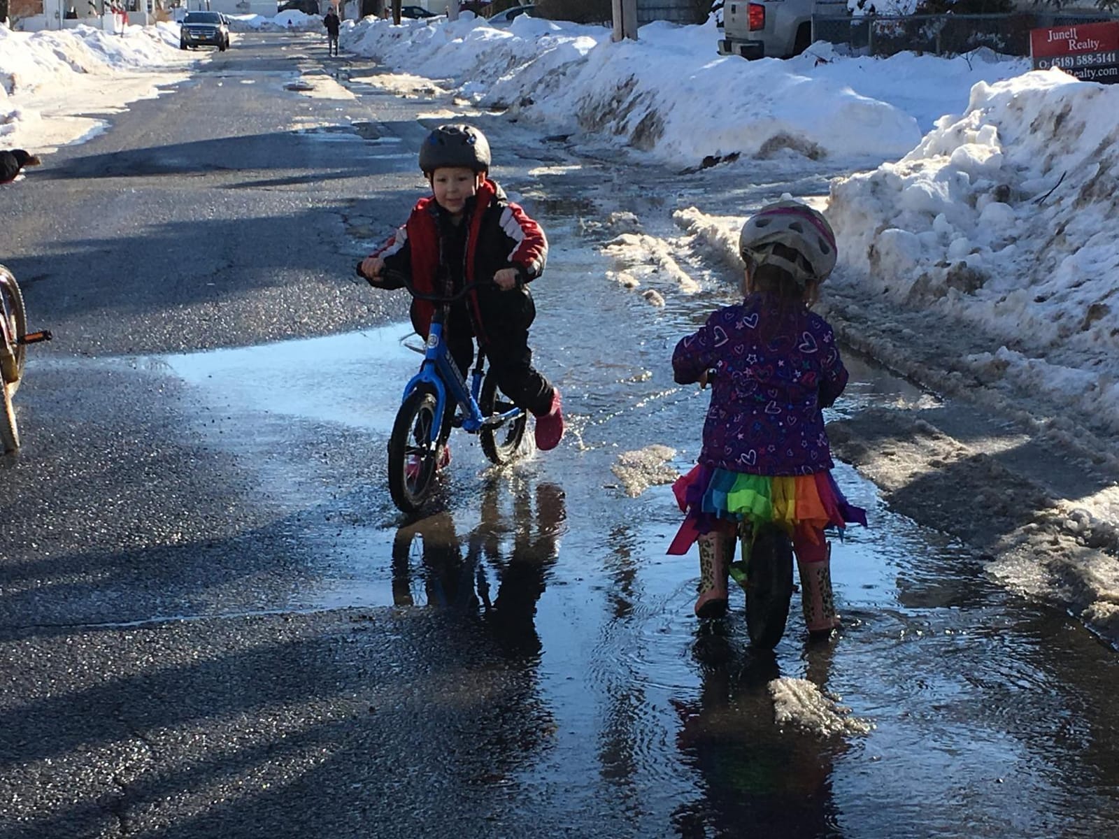 Strider 14x Classic Balance Bike for Kids Ages 3–6 Years, Rocket Red customer photo 2