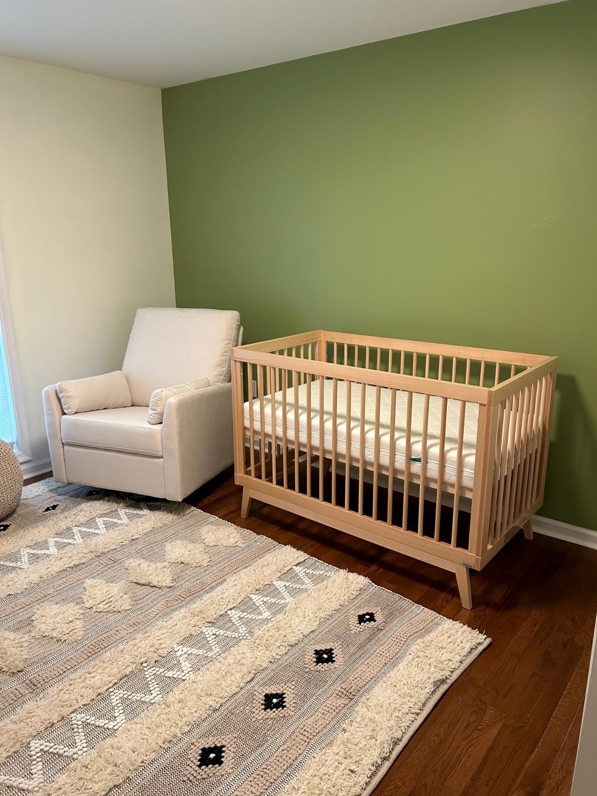 dadada Baby Soho 3-in-1 Convertible Wood Crib, Made in Italy, Almond Milk customer photo 1