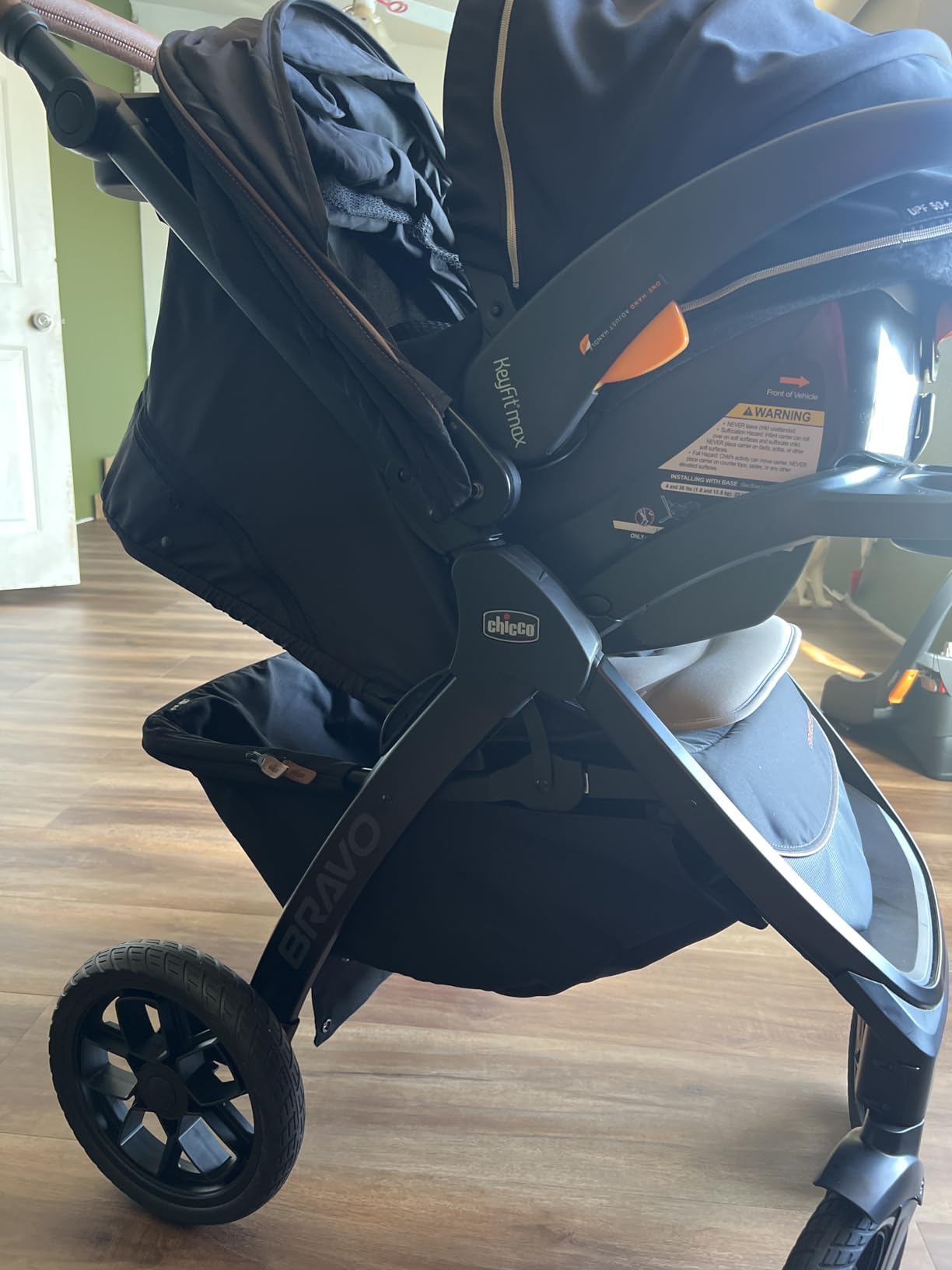 Chicco Bravo Primo Quick-Fold 3-in-1 Travel System with Car Seat | Somerset/Black, baby stroller and infant car seat combo, UPF 50+ canopy, all-wheel suspension, GREENGUARD Gold customer photo 1