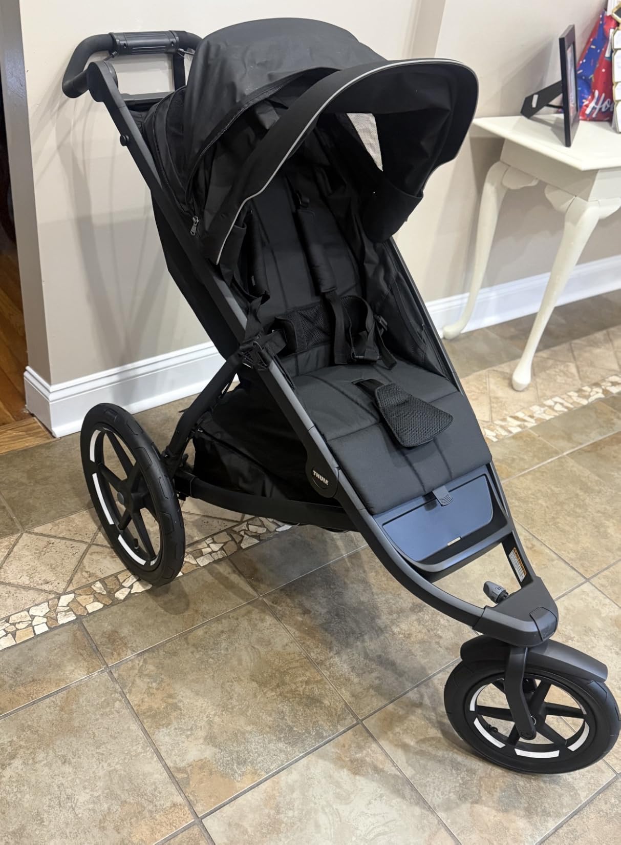 Thule Urban Glide 3 Double Child All-Terrain Stroller, Lightweight, Air-Filled Tires & Suspension, Integrated Hand Brake | Urban Glide 3 Double Stroller - Lightweight, All-Terrain, Foldable Black customer photo 1