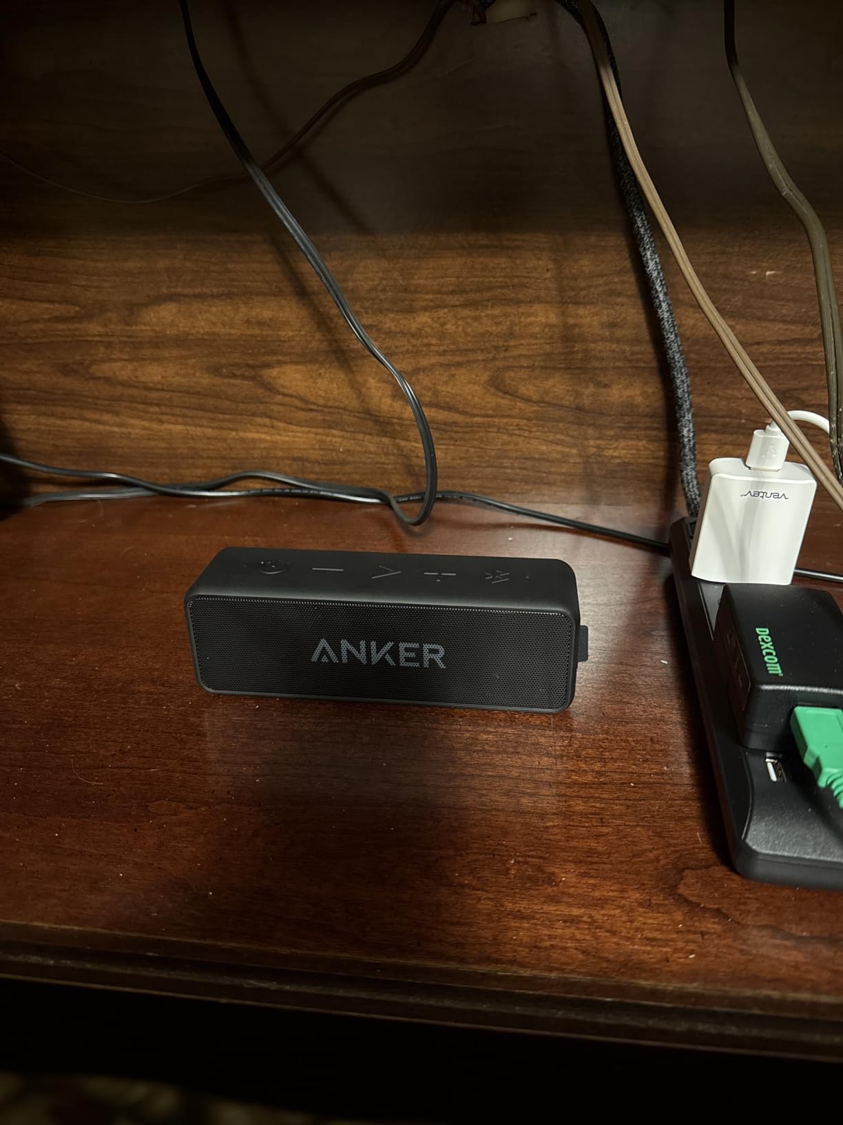 Anker soundcore 2 Portable Bluetooth Speaker, 24-Hour Playtime, IPX7 customer photo 2